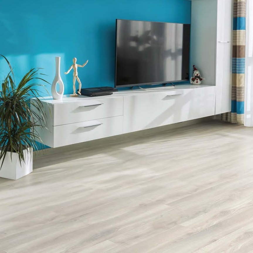 Изображение товара Ламинат Eurohome Дуб Виста 33 класс 12 мм с фаской 1.48 м²