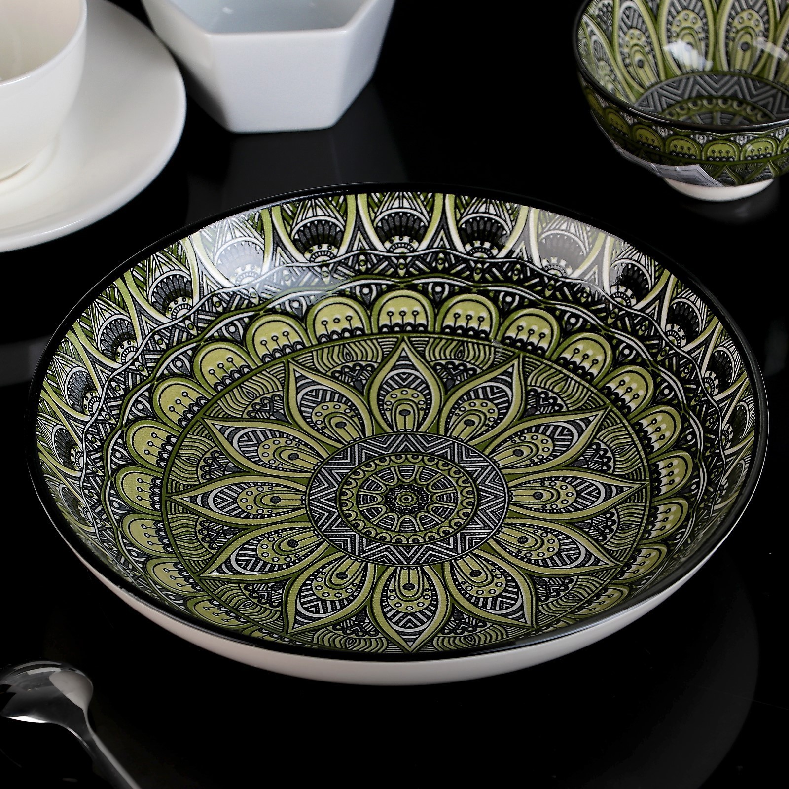 Изображение товара Тарелка суповая Доляна 21x4.4 см керамика зеленая стильная посуда