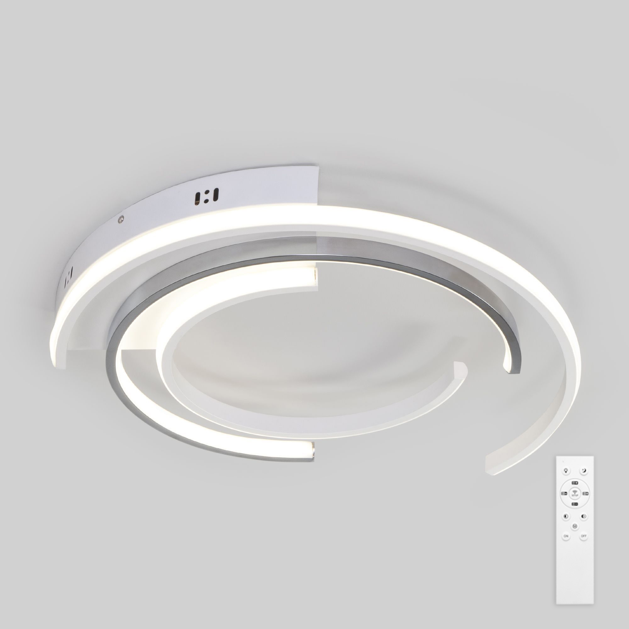 Изображение товара Потолочный светодиодный светильник Eurosvet Gross 90248/3 с пультом управления 12 м²