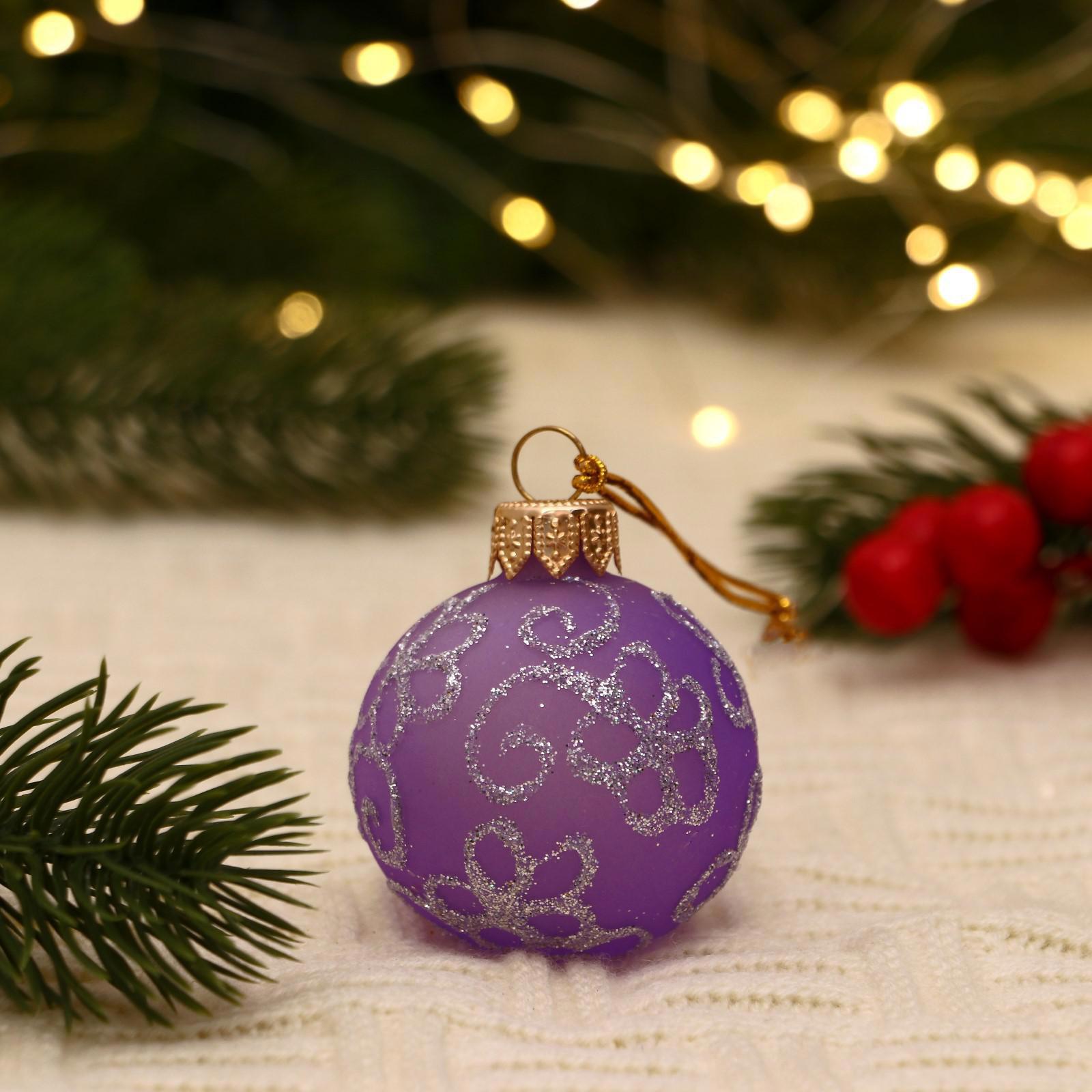 Изображение товара Елочный шар Evis 7304122 Блестящие ромашки 5 см стекло фиолетовый