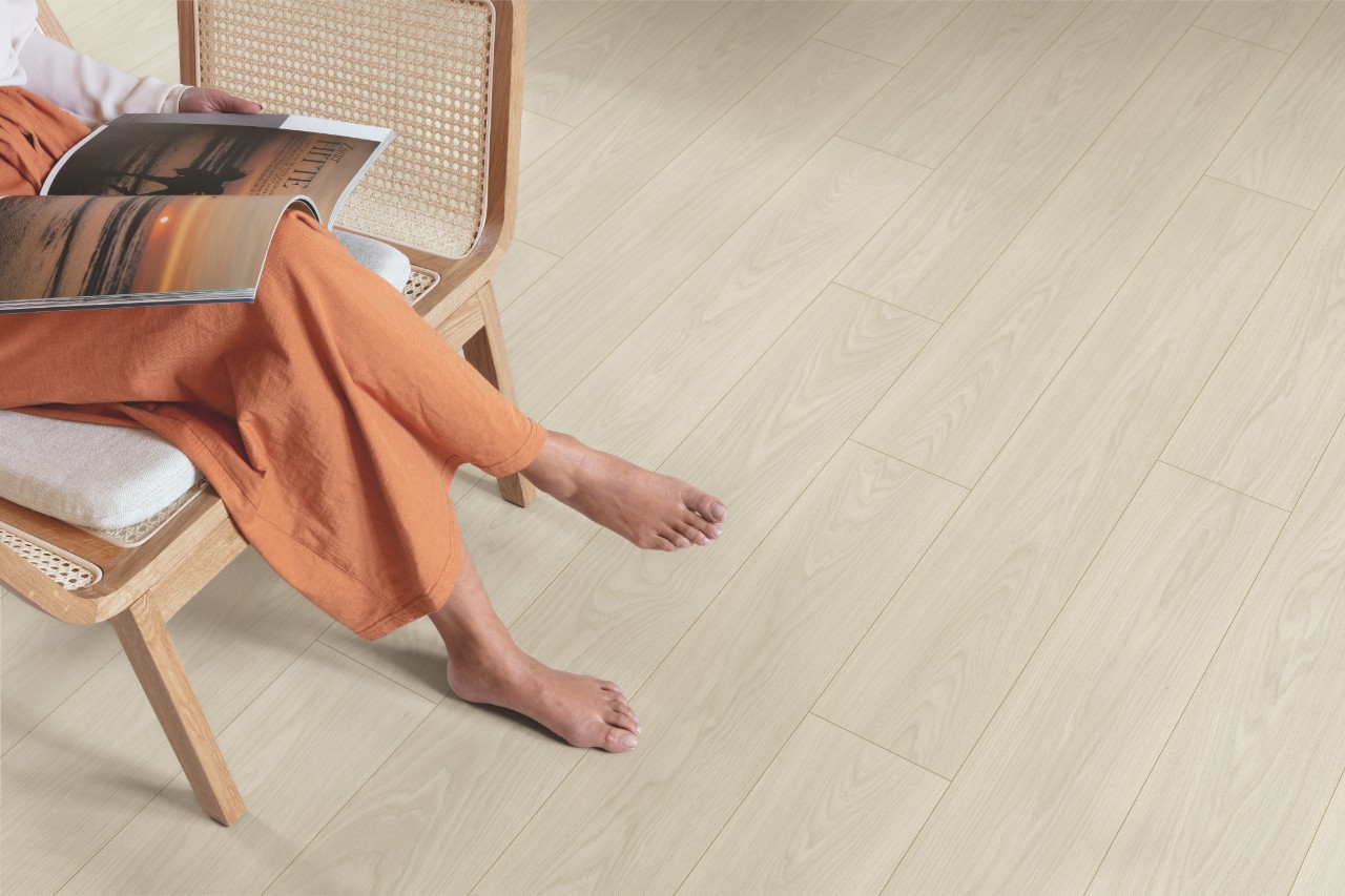 Изображение товара Ламинат Quick Step Classic Дуб туманный серый 32 класс толщина 8 мм с фаской 1.596 м²