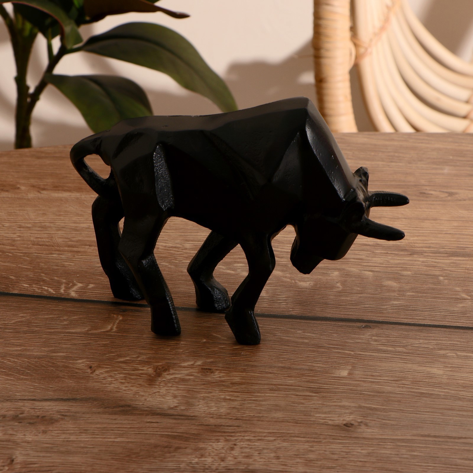 Изображение товара Интерьерный сувенир "Бык" 20 см