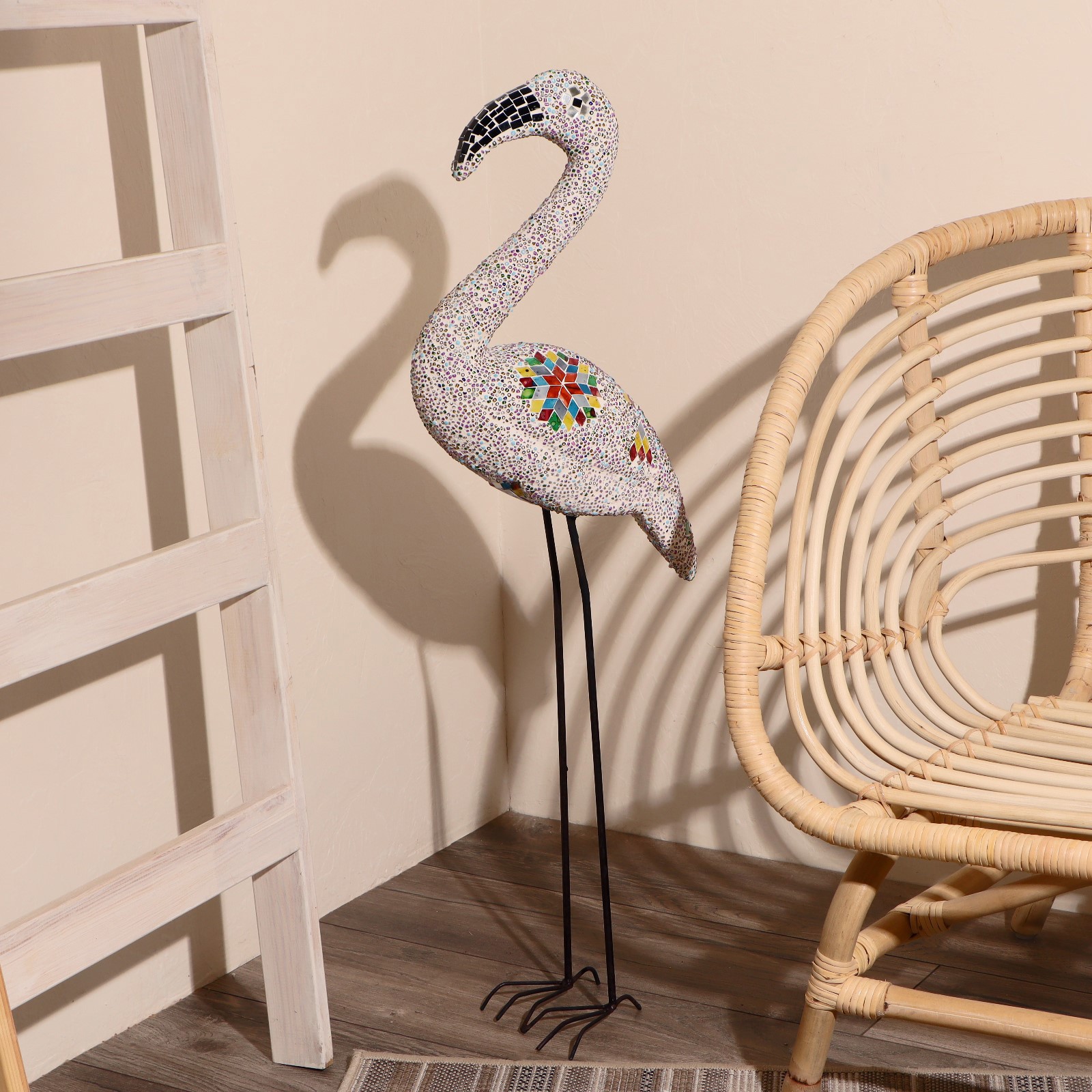 Изображение товара Декоративный фламинго 85 см — ручной работы, керамика и металл