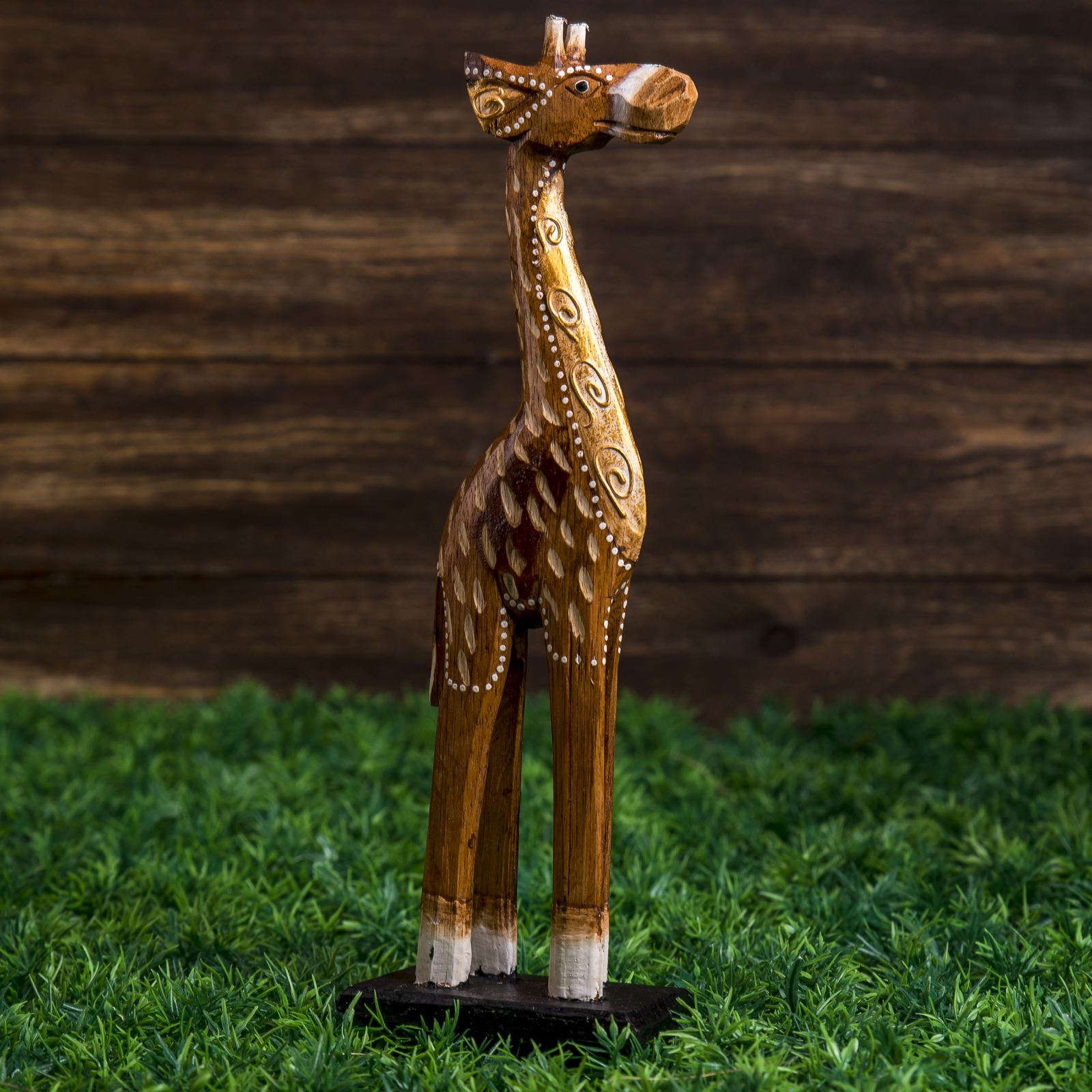 Изображение товара Интерьерный сувенир "Жираф" с резьбой и рисунками, 30 см