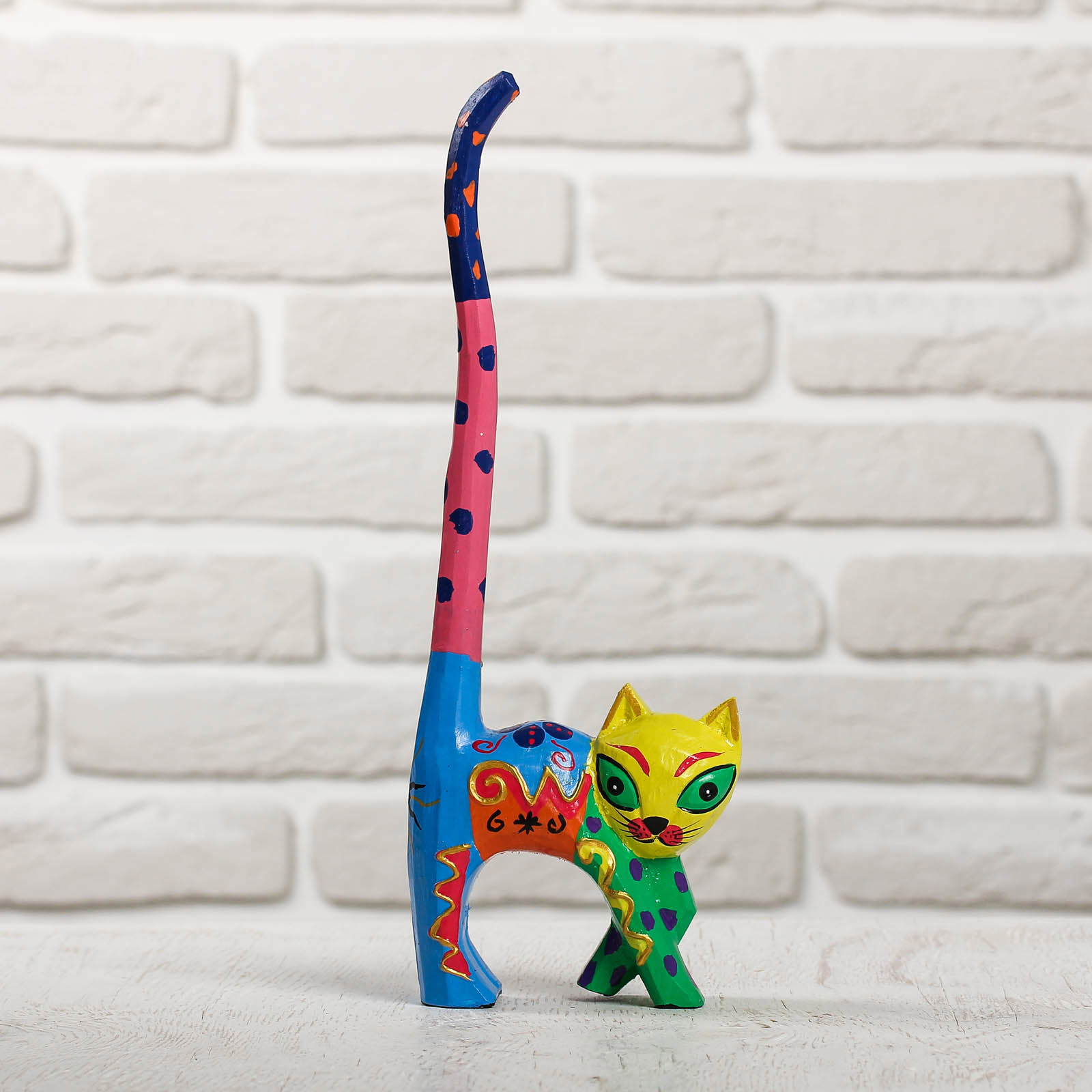 Изображение товара Интерьерный сувенир "Кошечка радужная" 11x3.5x30 см