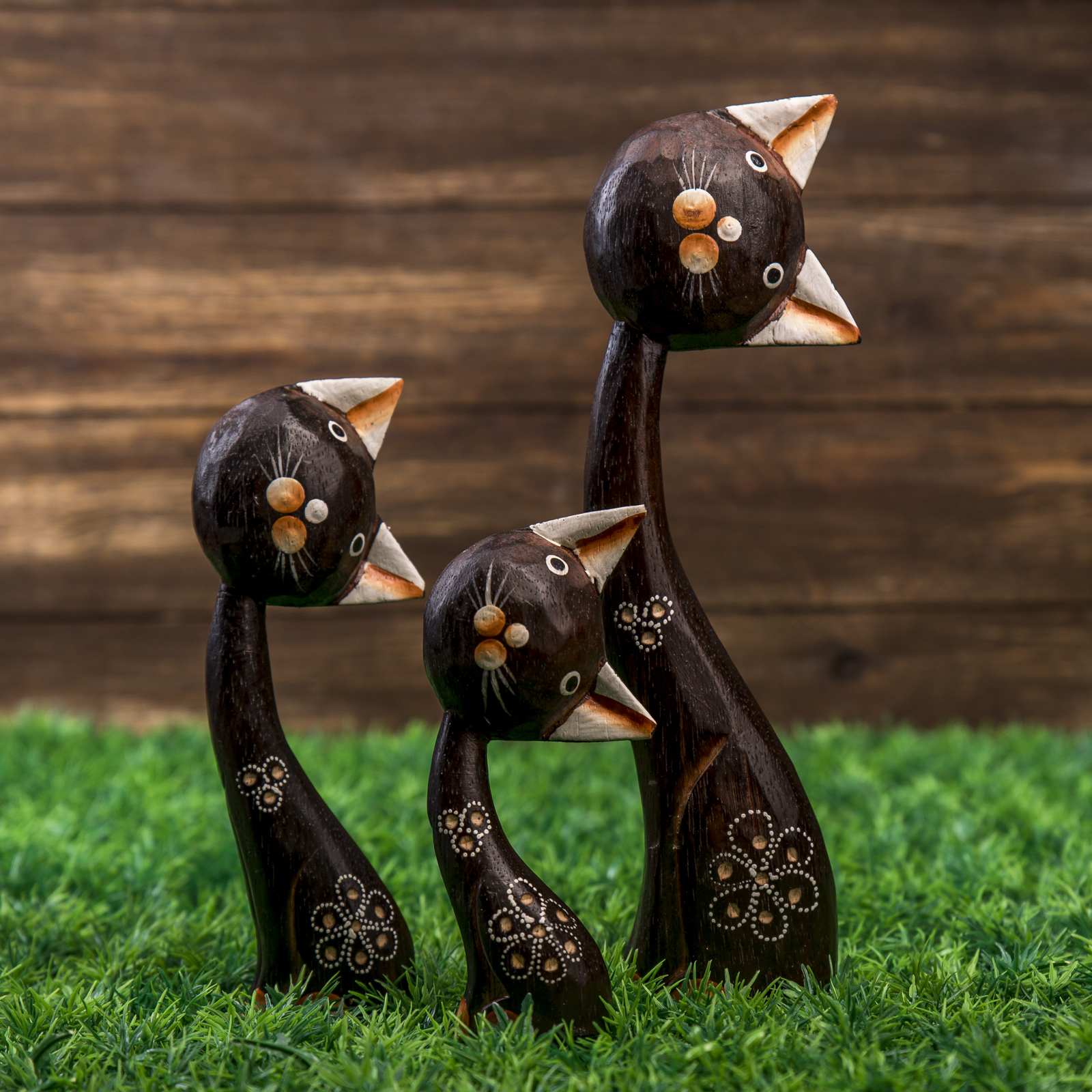 Изображение товара Набор сувениров 3 шт Кошки белые ушки, Любопытство h=13, 19, 28 см