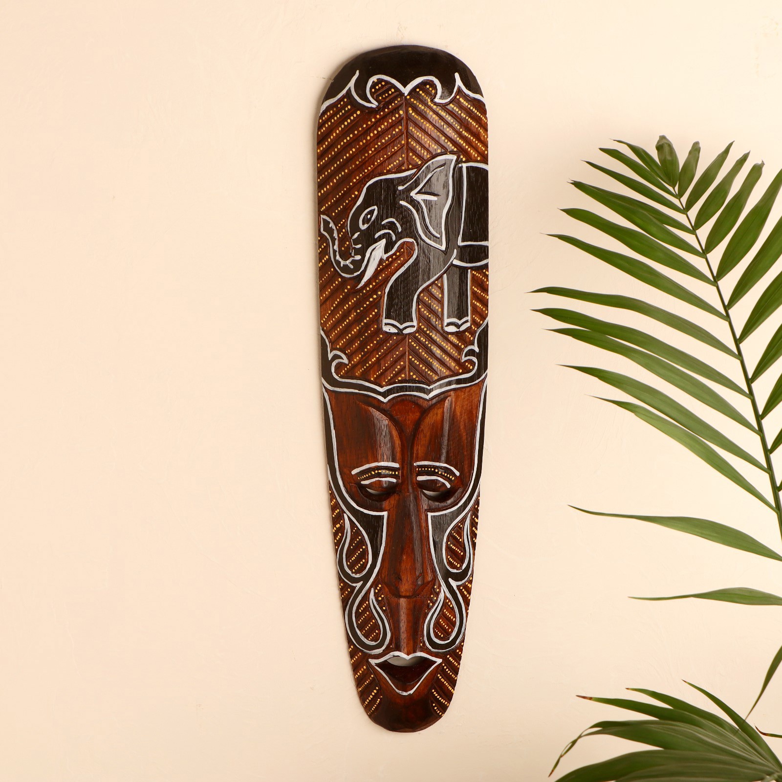 Изображение товара Панно маска "Абориген и слон" 50 см