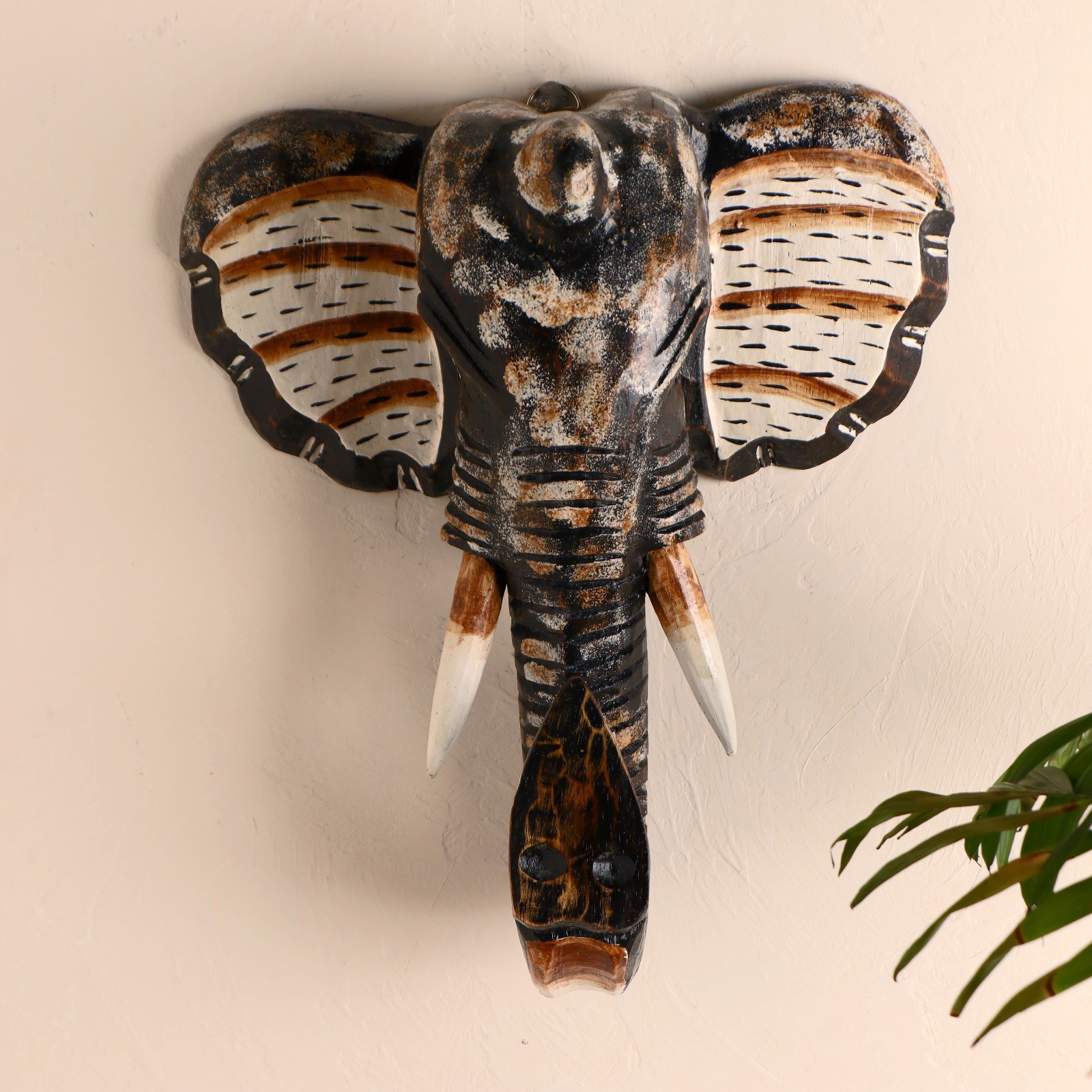 Изображение товара Декоративный предмет SIMALAND Голова слона 30 см