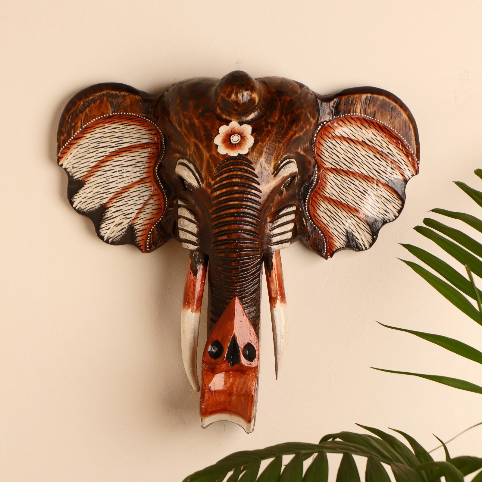 Изображение товара Панно "Голова слона" коричневое, бивни 2-х цветов, 40 см