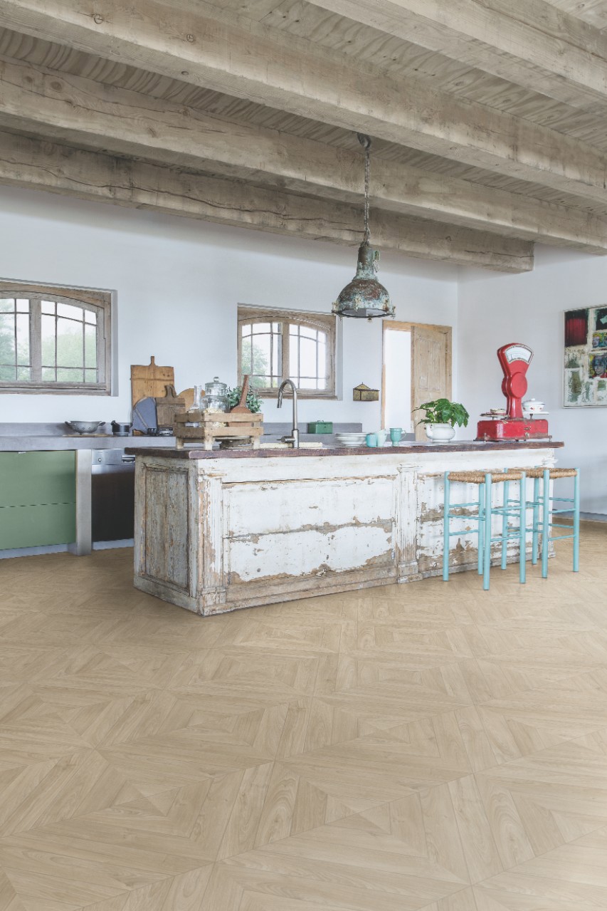 Изображение товара Ламинат Castle Ultra Дуб пепельный 33 класс 12 мм фаски 1.426 м² Quick Step