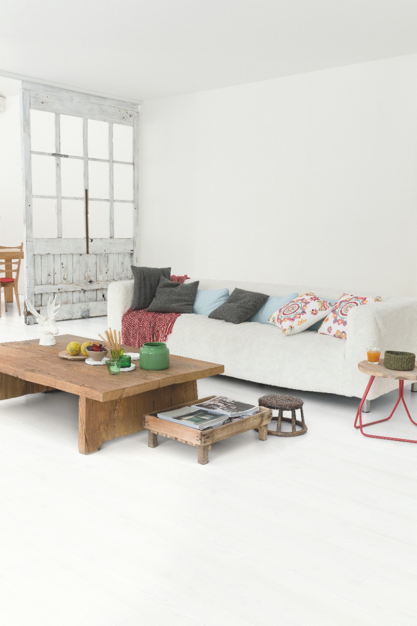 Изображение товара Ламинат Quick Step Дуб Белоснежный 32 класс 8 мм с фаской и водонепроницаемостью