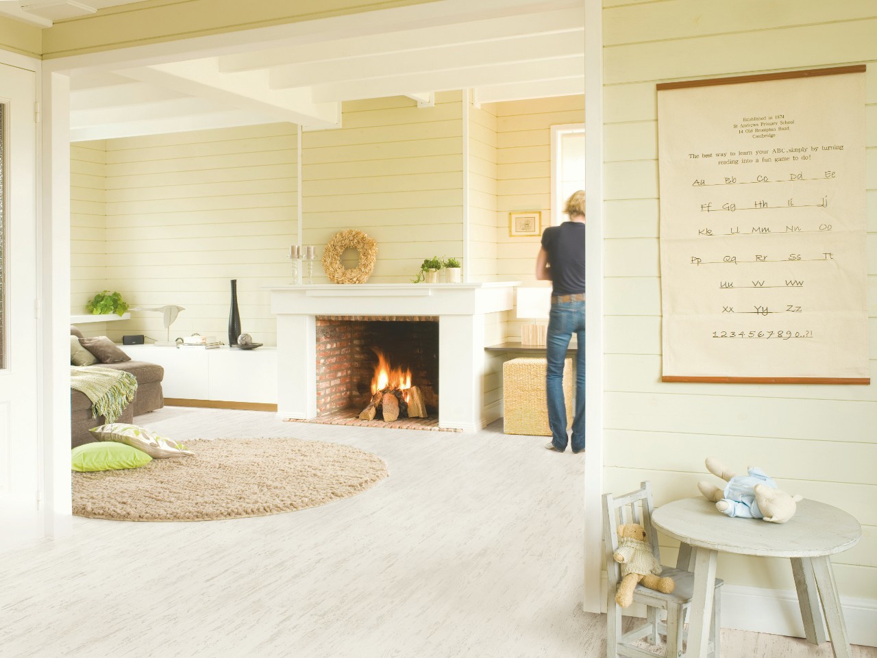 Изображение товара Ламинат Quick Step Eligna Сосна Белая Затертая 8 мм 1.722 м² 32 класс влагоустойчивый