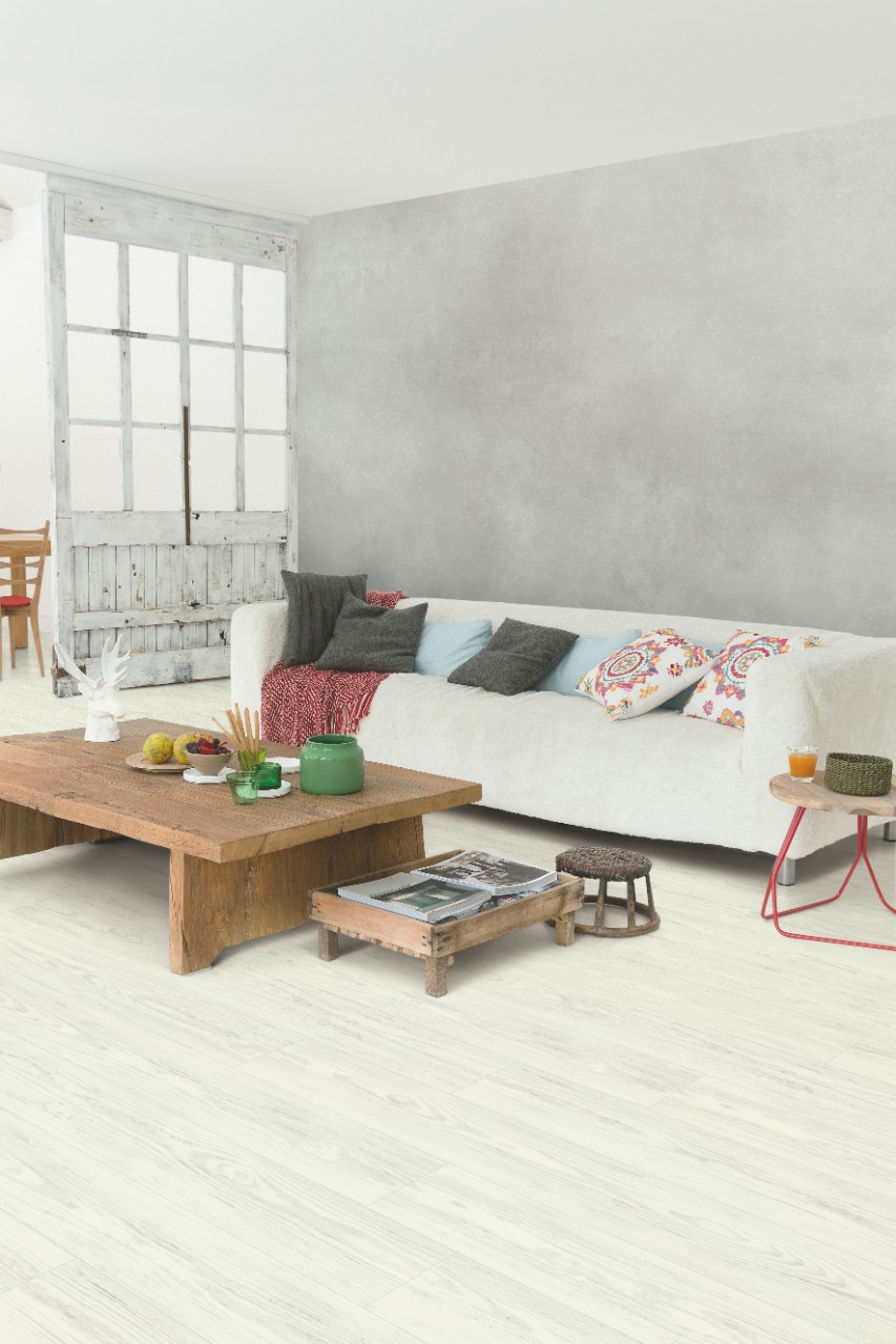 Изображение товара Ламинат Quick Step Сосна серая затертая 32 класс 8 мм фаска 1.507 м²