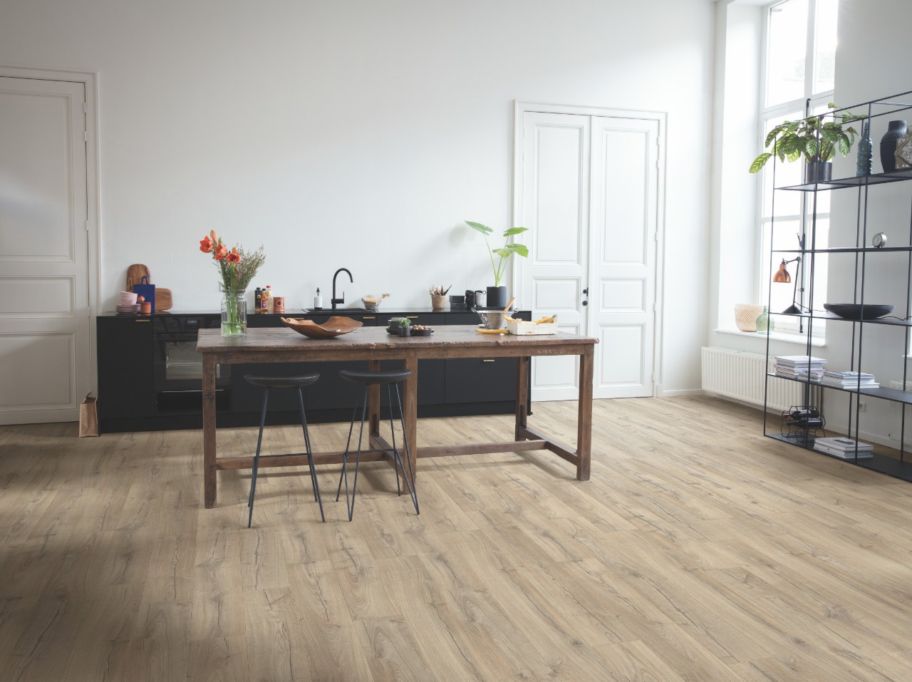 Изображение товара Ламинат Quick Step Дуб серо-бежевый 32 класс толщина 8 мм с фаской 1.835 м²