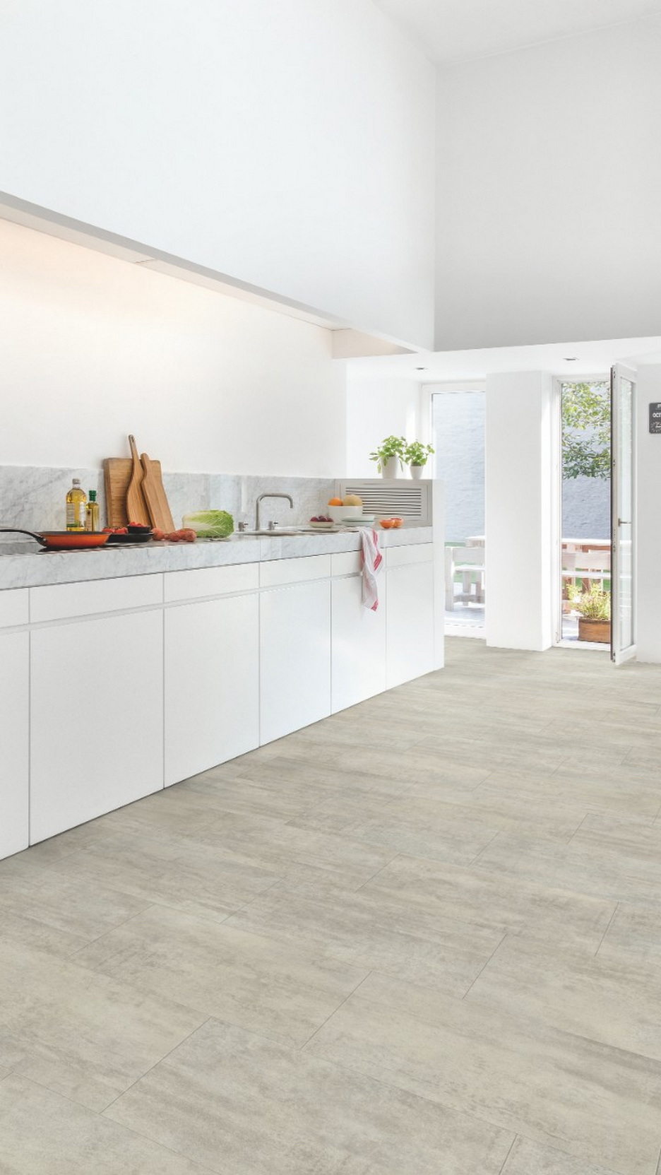 Изображение товара ПВХ плитка Quick Step Травертин светло-серый 33 класс, 4.5 мм, 2.08 м²