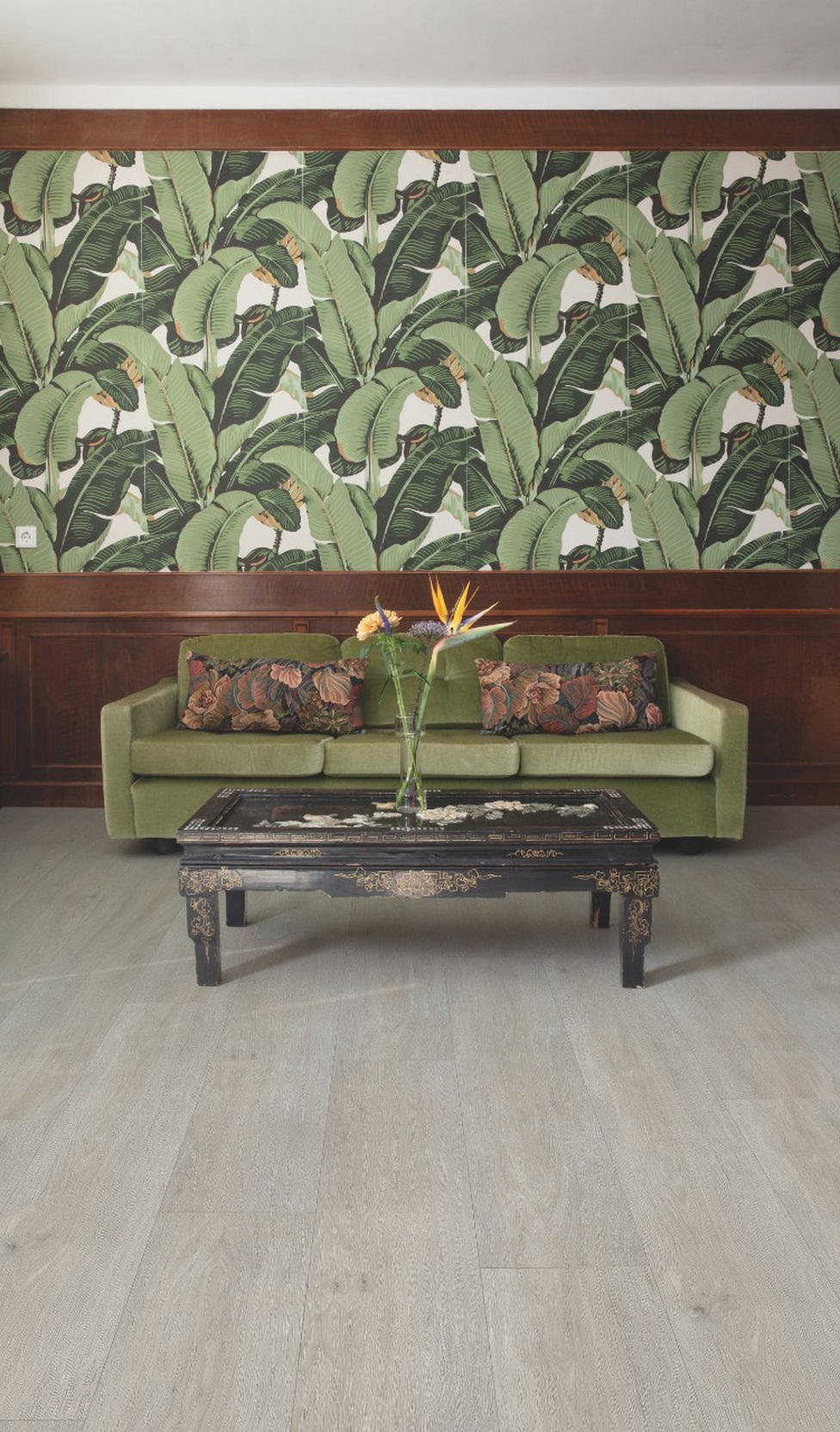 Изображение товара ПВХ плитка Quick Step Шёлковый дуб светлый 32 класс водостойкая для коммерческого использования