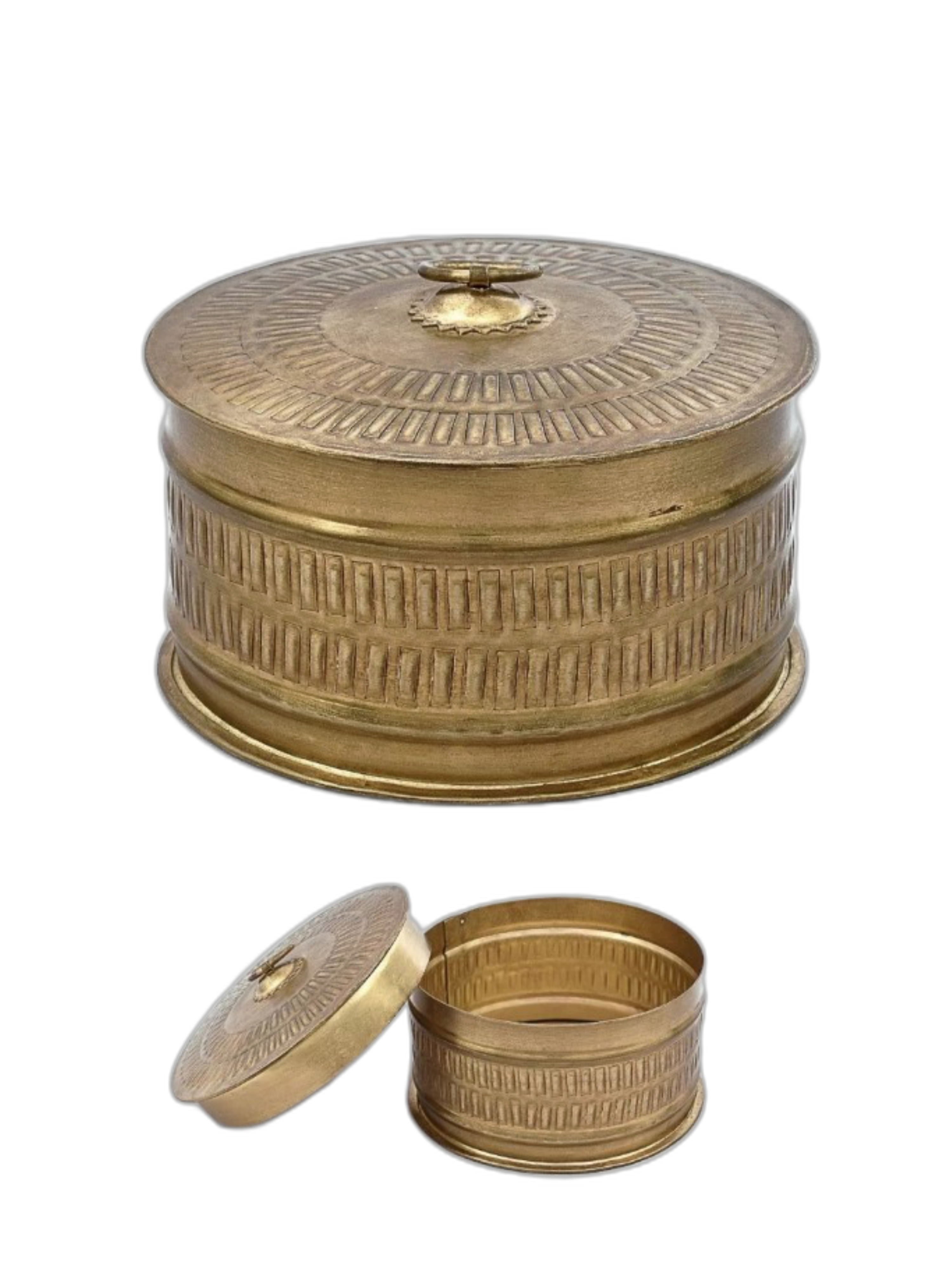 Изображение товара Шкатулка из латуни круглая 13,5 см, ручная работа