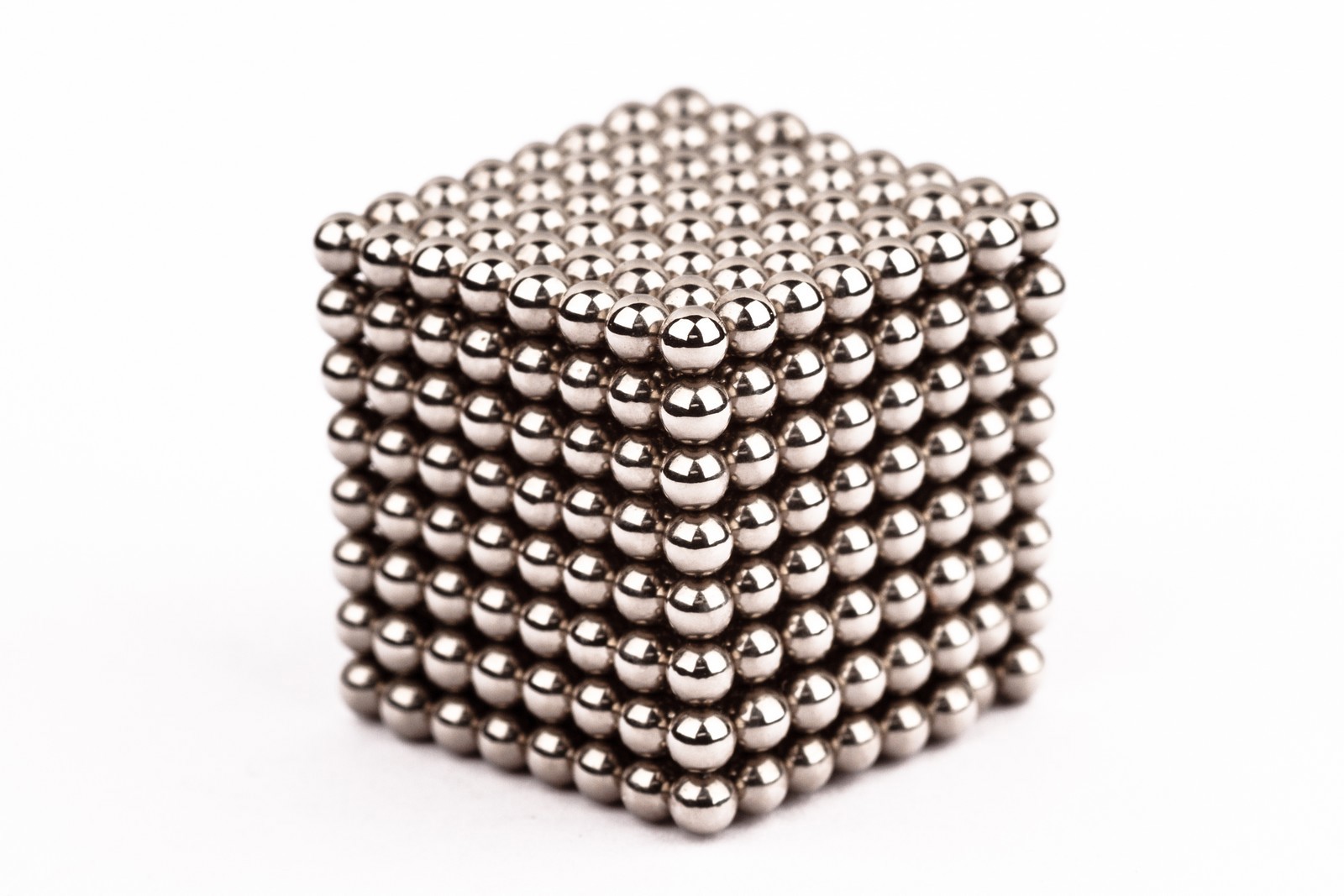 Изображение товара Куб из магнитных шариков Forceberg Cube 2.5 мм стальной, 512 элементов