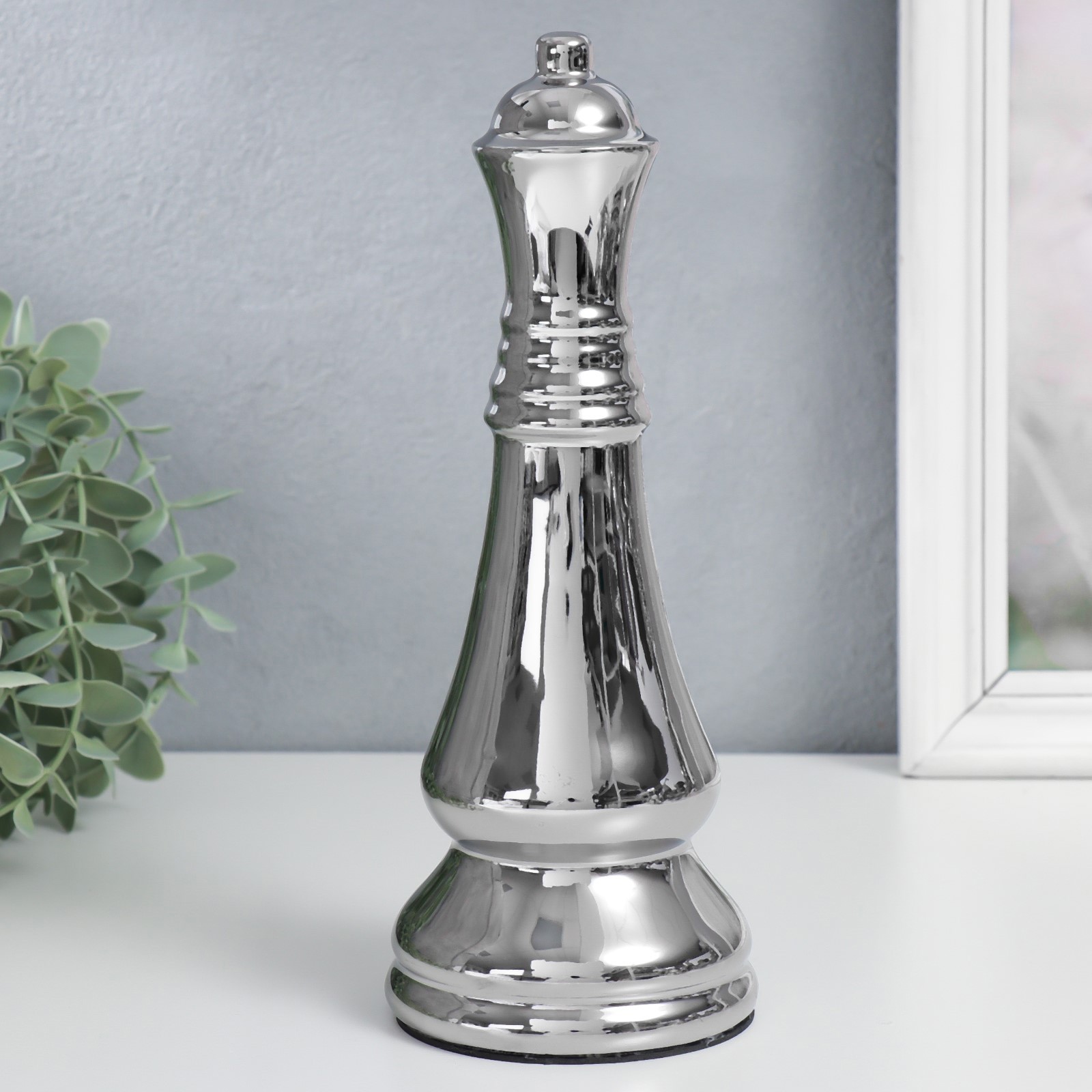 Изображение товара Сувенир интерьерный Шахматная фигура Ферзь серебро 25x9.5x9.5 см