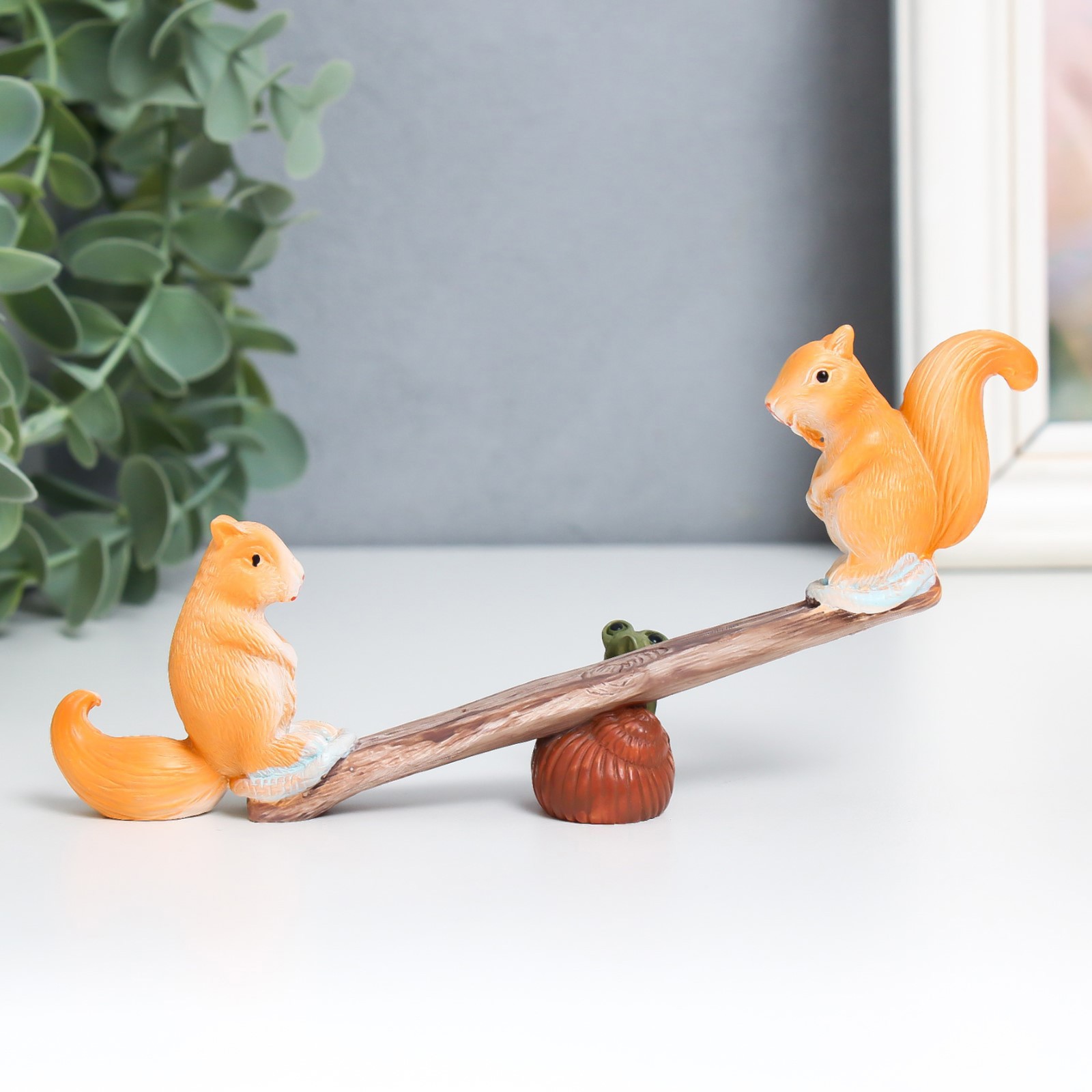 Изображение товара Сувенир интерьерный Белочки на качелях 7.2x15.3x3.5 см