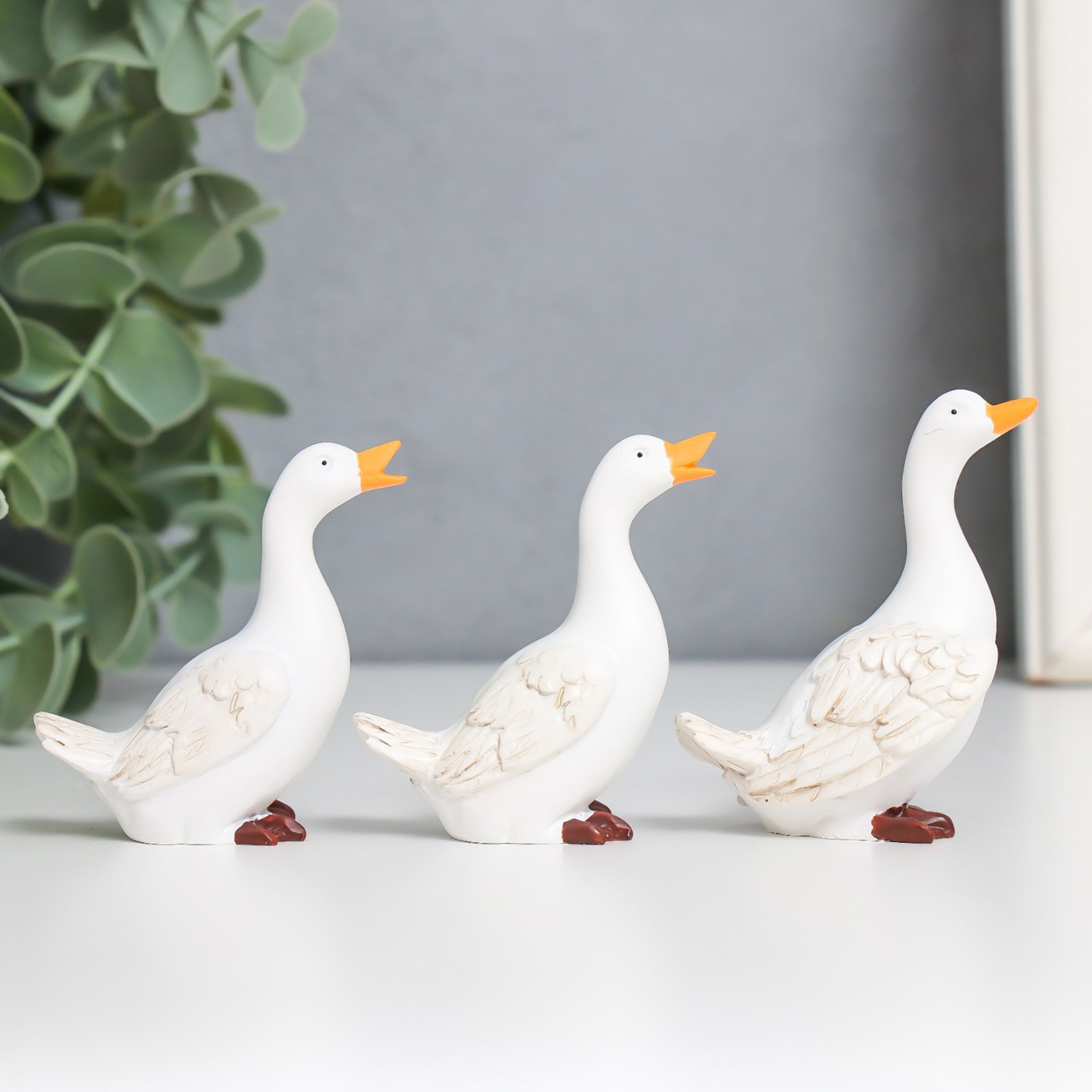 Изображение товара Сувенир интерьерный "Белые гуси на прогулке" набор 3 шт 5.4x5x4 см
