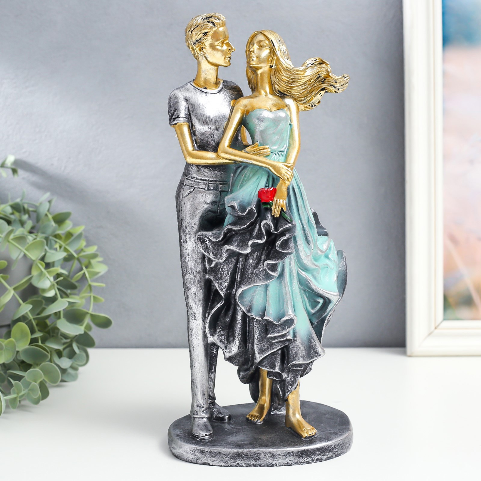 Изображение товара Сувенир «Влюблённые - объятия» серебристо-бирюзовый 13,5×12×30,5 см