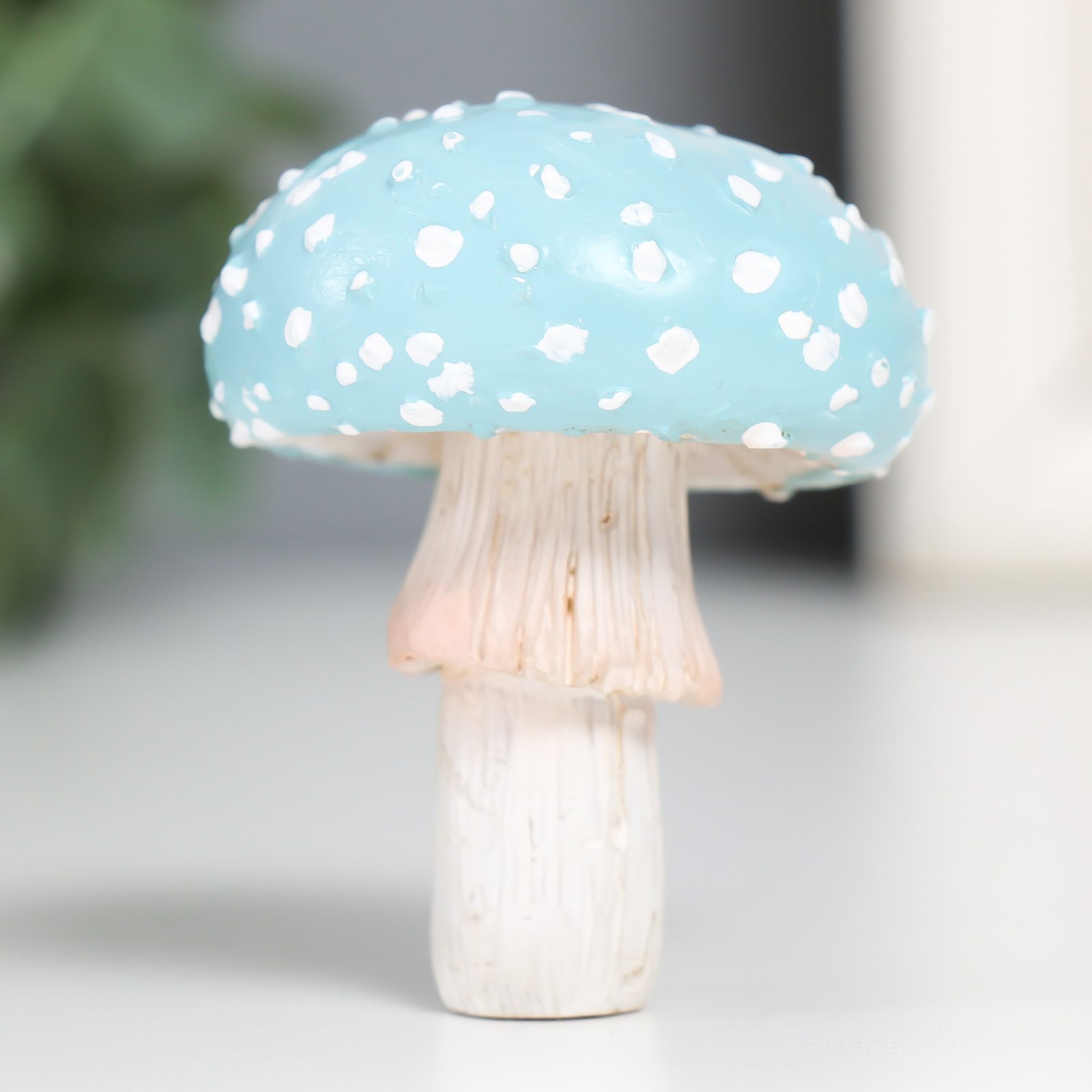 Изображение товара Сувенир интерьерный Голубой мухомор 7.1x5.6x5.6 см