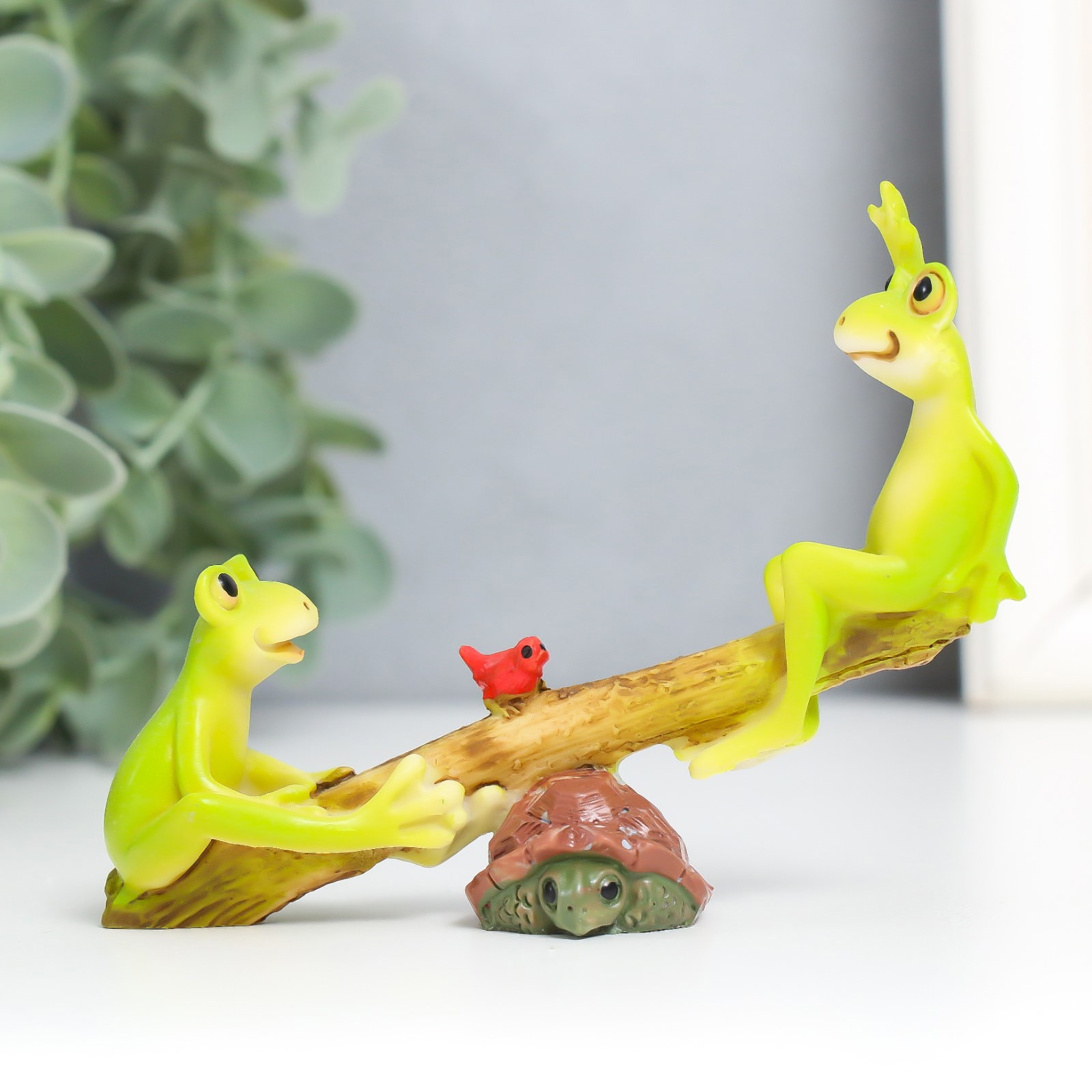 Изображение товара Лягушата качаются на черепашке — декоративная фигура, 8,1×3,5×10,6 см