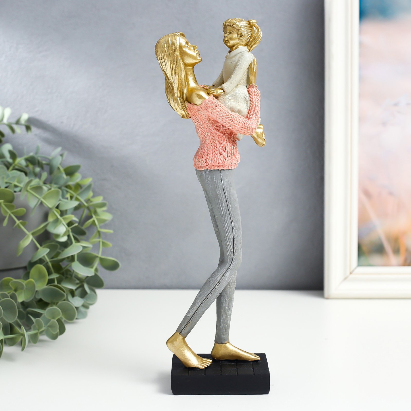 Изображение товара Сувенир интерьерный "Мама с дочкой, розовый свитер" 8.5x5x28 см