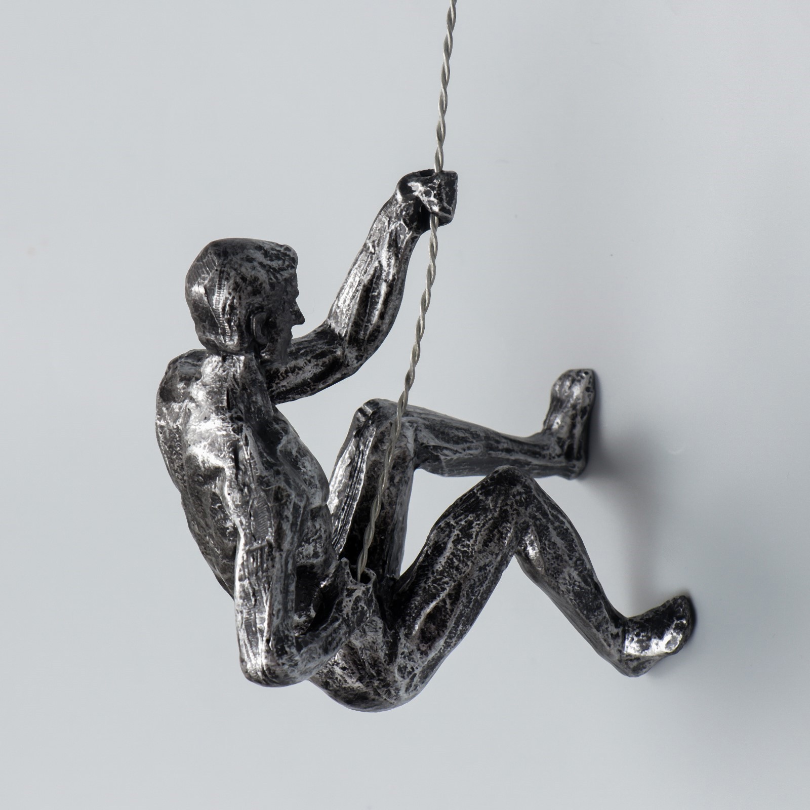 Изображение товара Декор настенный панно "Покорение вершины" левый чернённое серебро 18x14x9 см