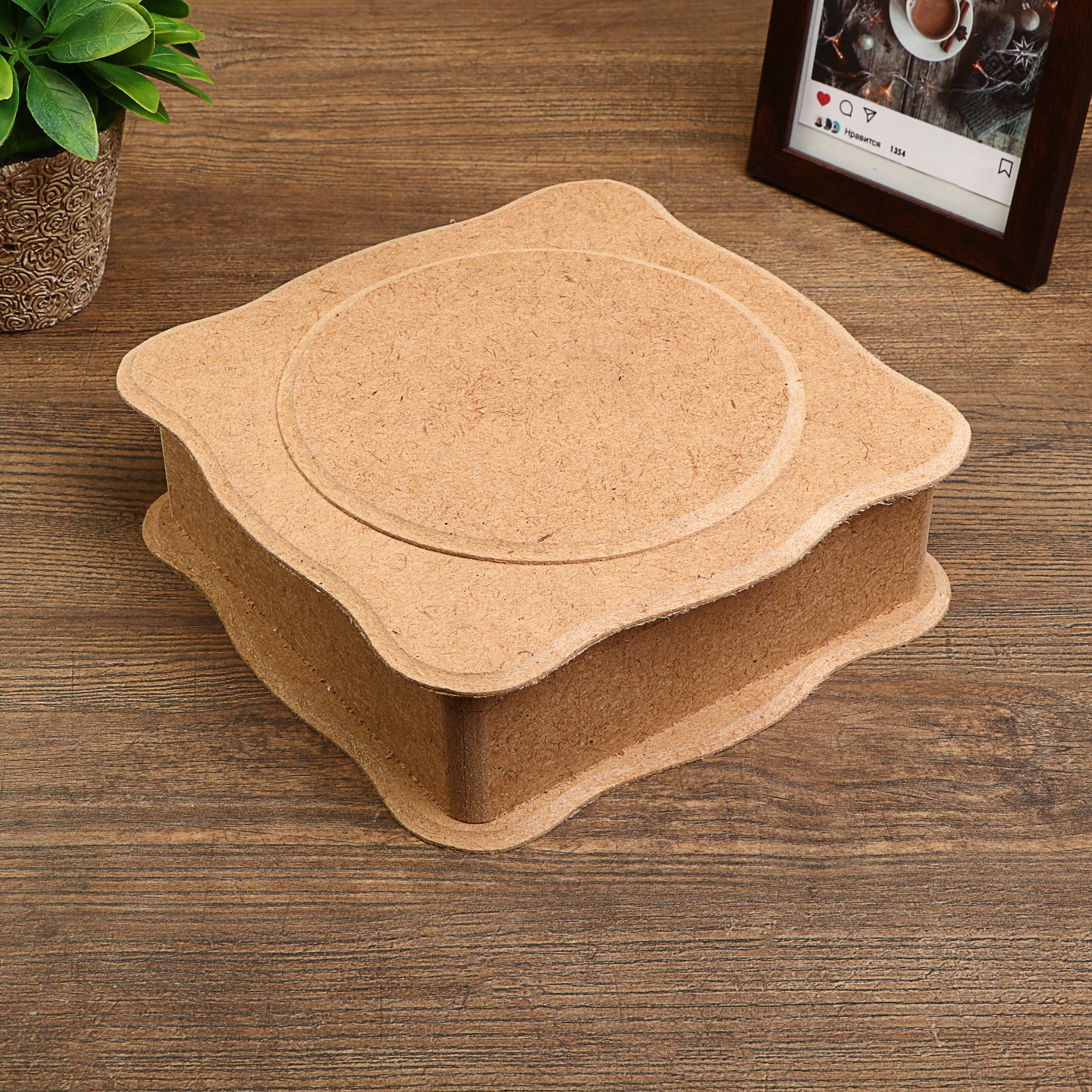 Изображение товара Шкатулка фигурная большая для декора из МДФ 18.5x18.5x6 см, накладка 14 см