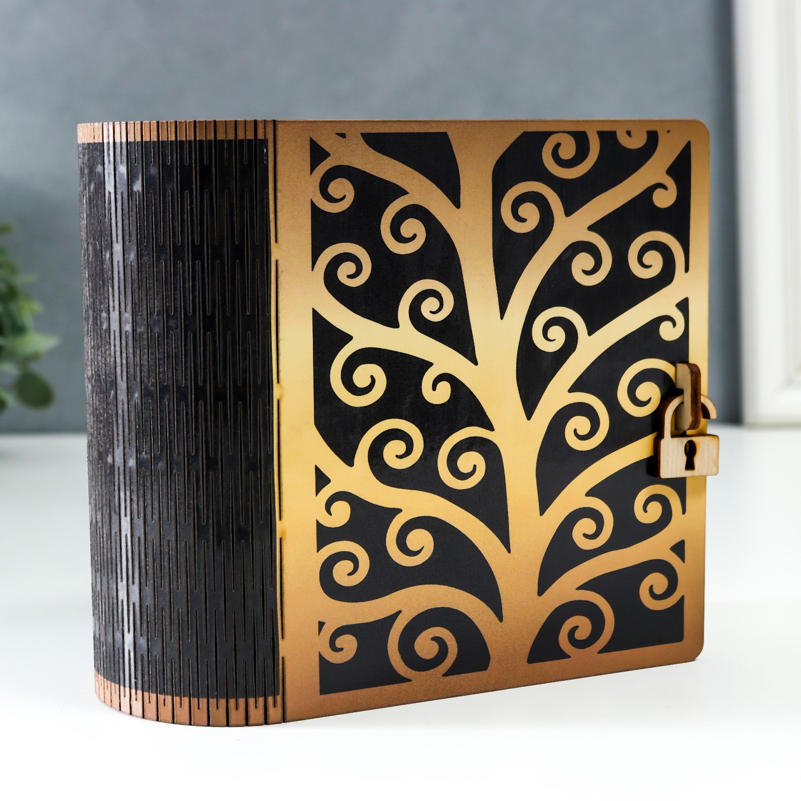 Изображение товара Шкатулка-книга «Узор» 14x14 см — оригинальный подарок