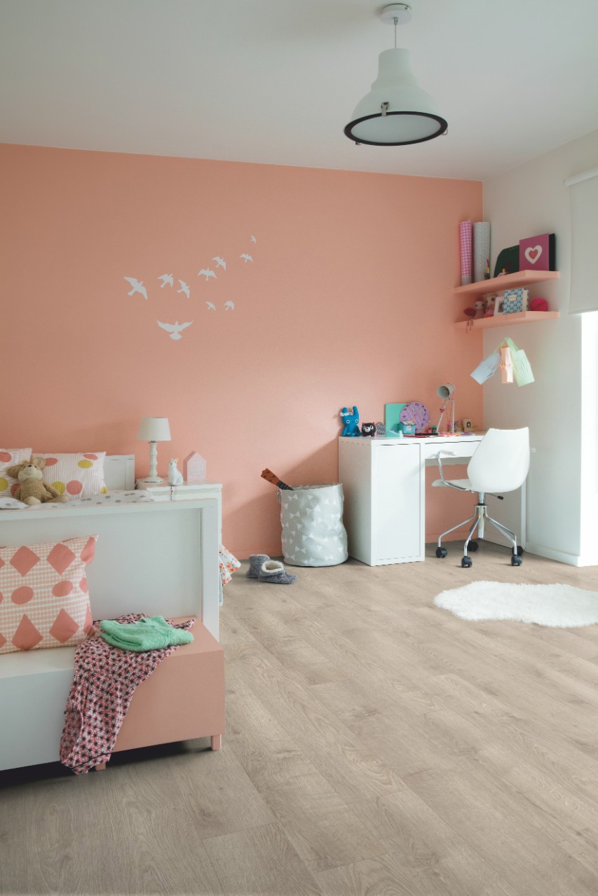 Изображение товара ПВХ плитка Quick Step Жемчужный серо-коричневый дуб 32 класс толщина 4,5 мм 2.105 м2