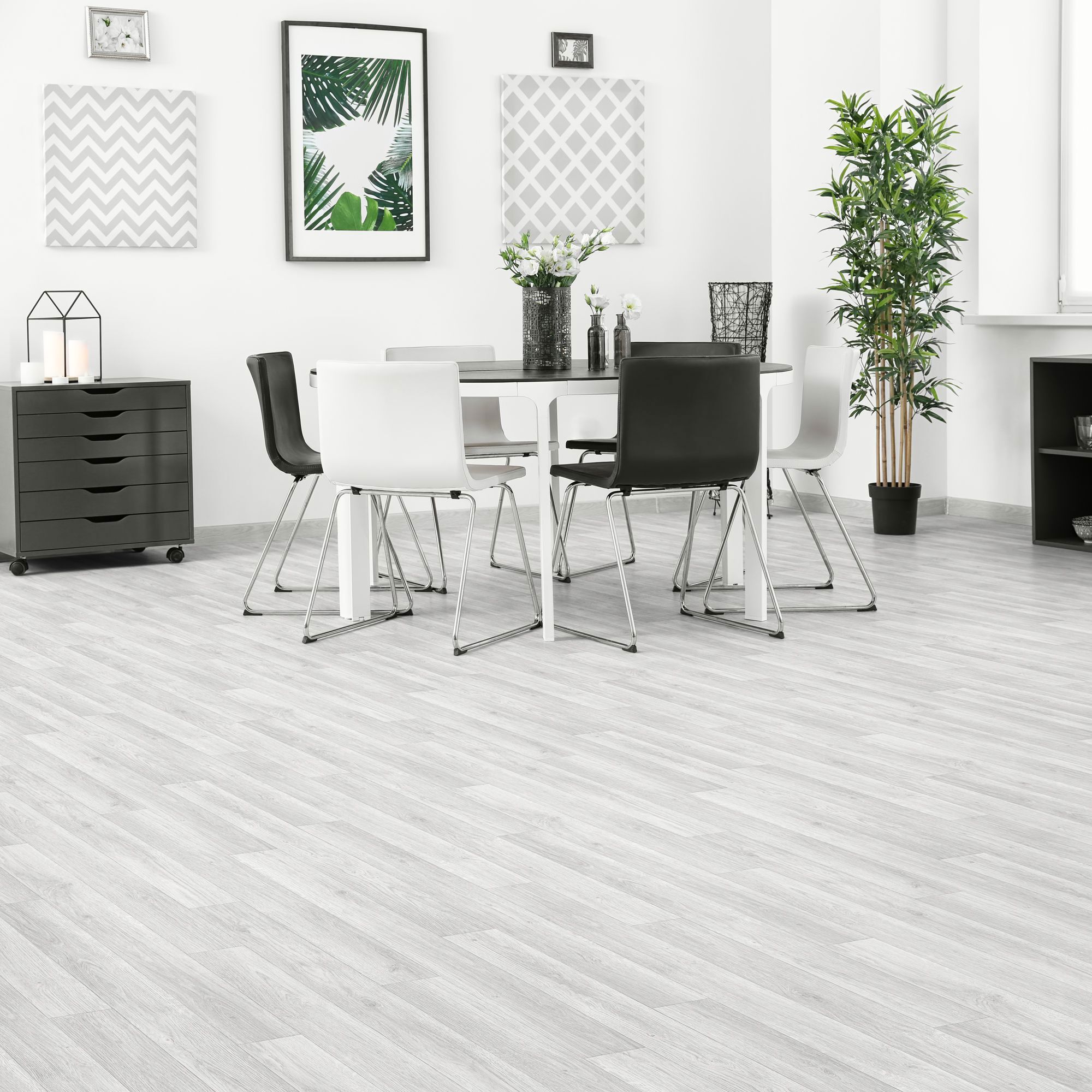 Изображение товара Линолеум Дуб Вернер 21 класс 3 м бежевый деревянный рисунок