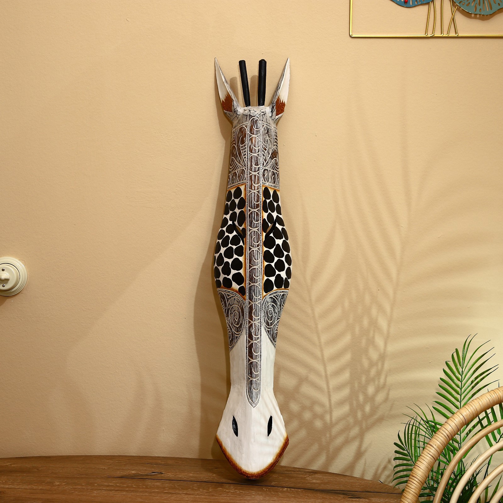 Изображение товара Панно маска интерьерная "Жираф" с пятнами и узором, 100 см