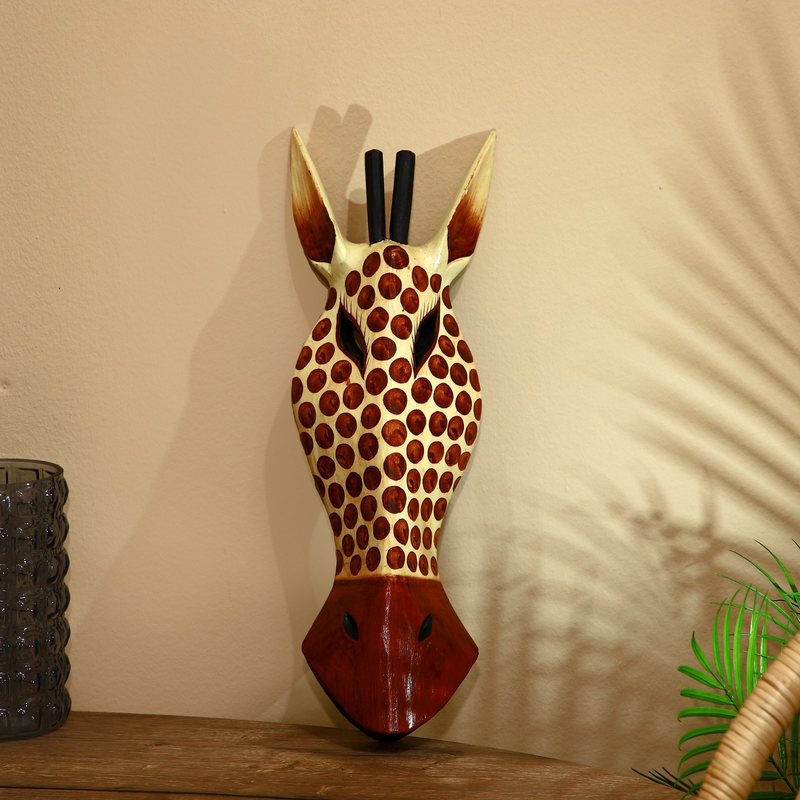 Изображение товара Панно маска интерьерная "Жираф" 50 см — ручная работа из дерева