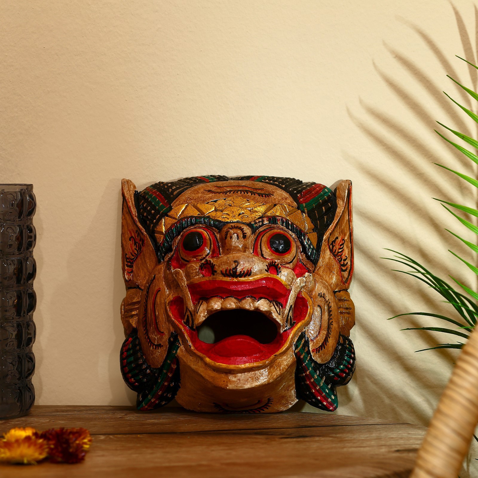 Изображение товара Панно баронг 22 см — ручная резьба из дерева, эксклюзив