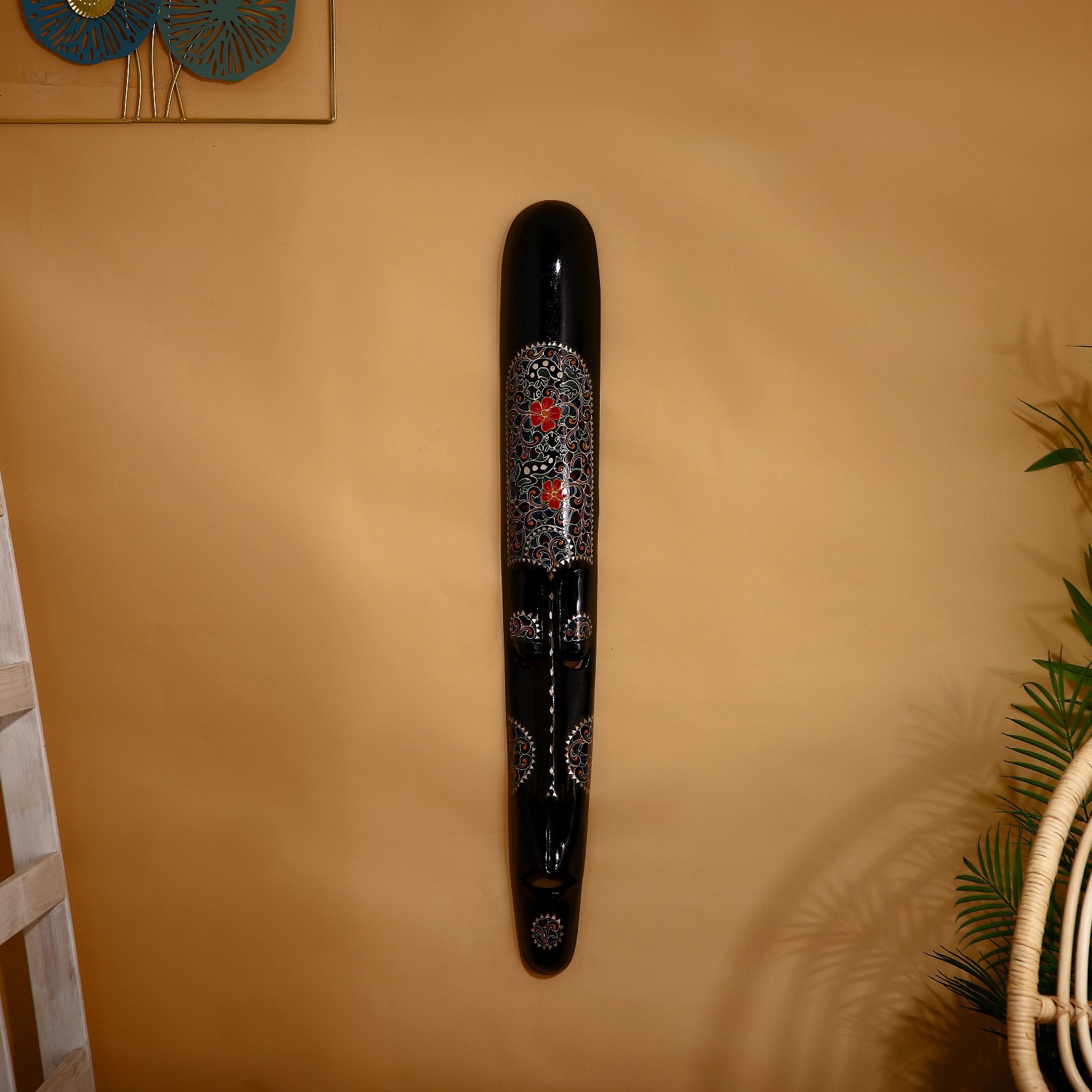 Изображение товара Панно маска настенная "Ломбок стайл" с тёмными ящерками, 100x13x6 см