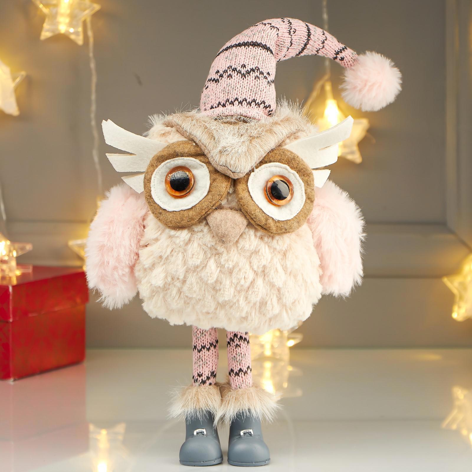 Изображение товара Совушка в розовом колпаке и в гетрах — интерьерная кукла 40 см