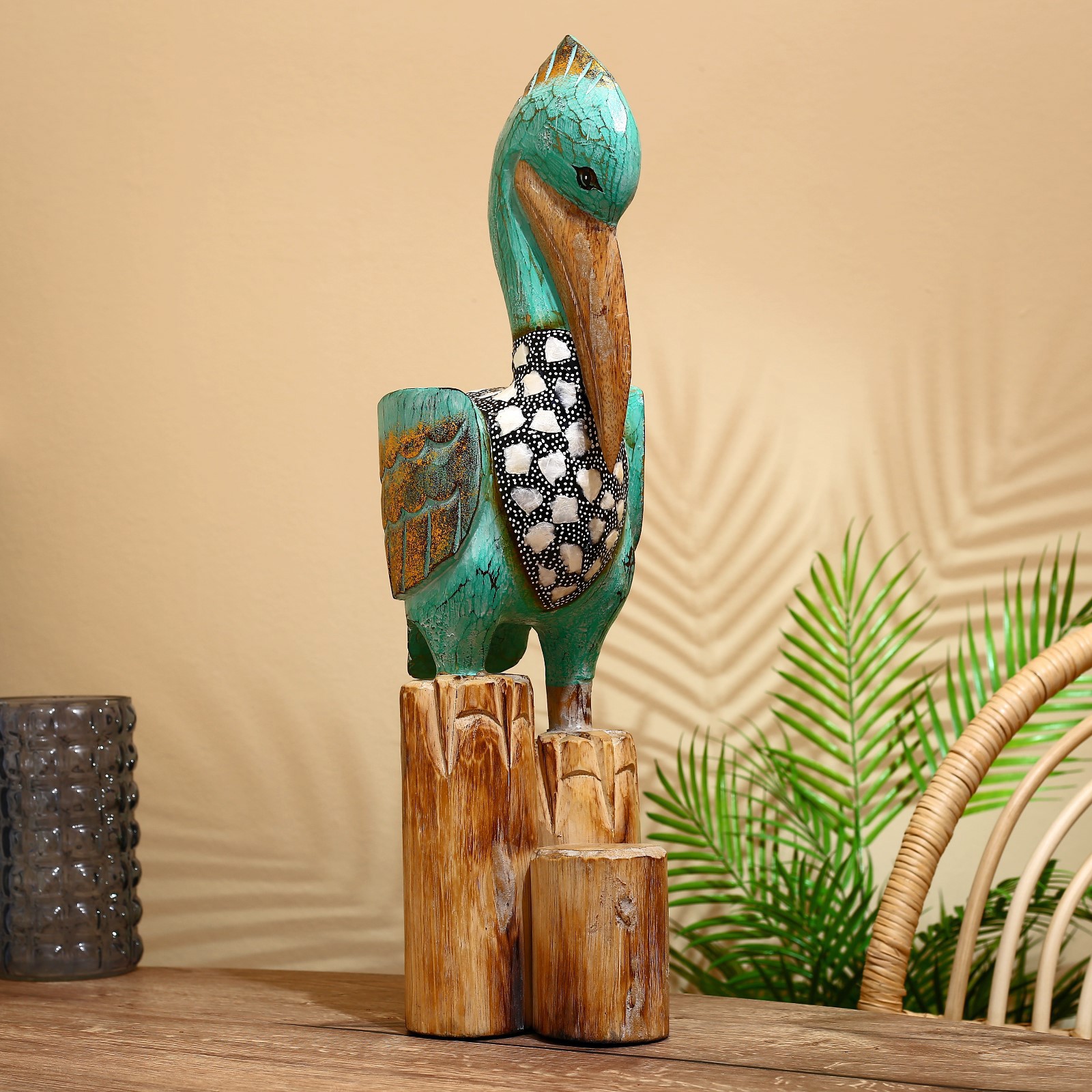 Изображение товара Интерьерный сувенир "Пеликан" светло-зелёный 60 см