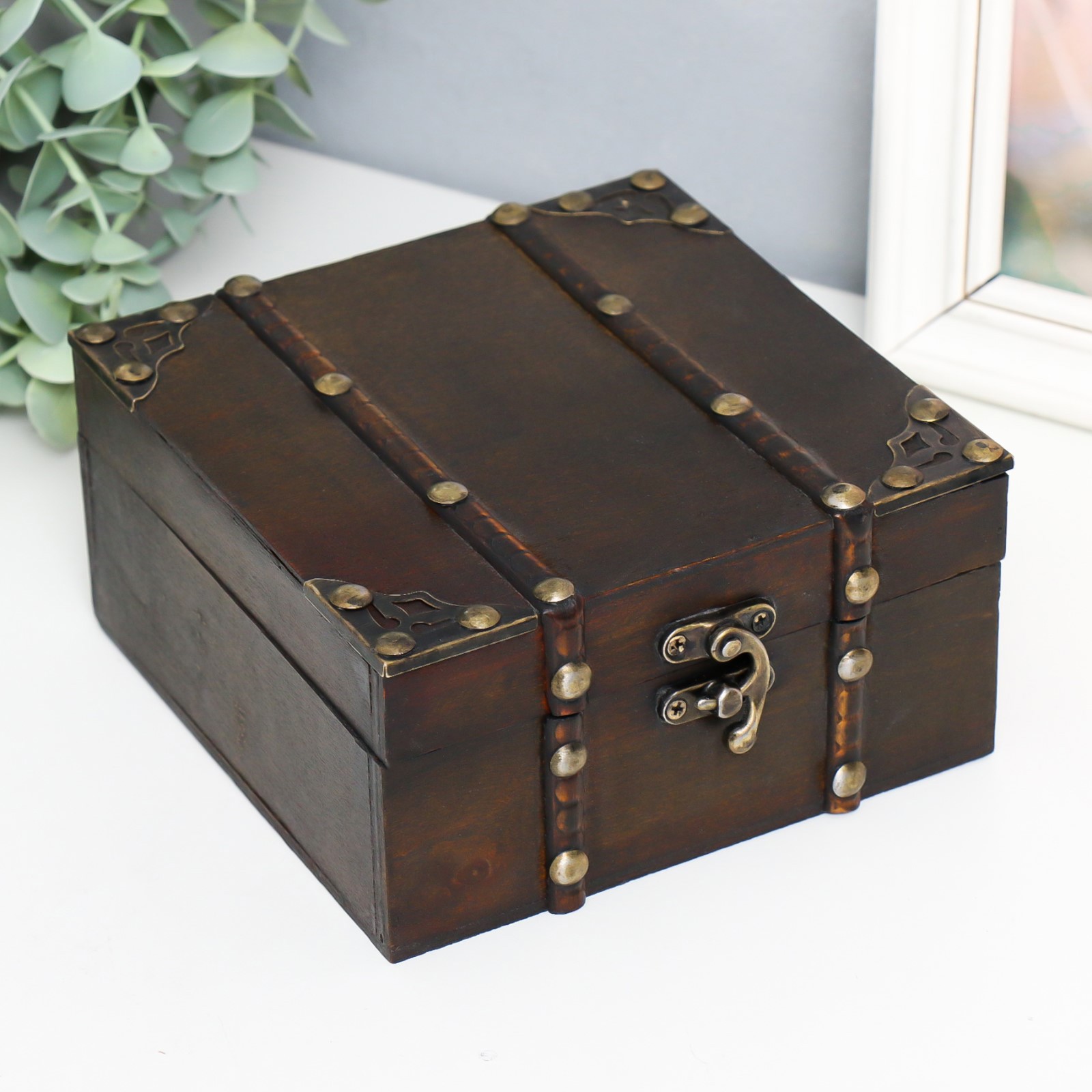 Изображение товара Шкатулка Галлея из дерева и металла 15x15x7,5 см