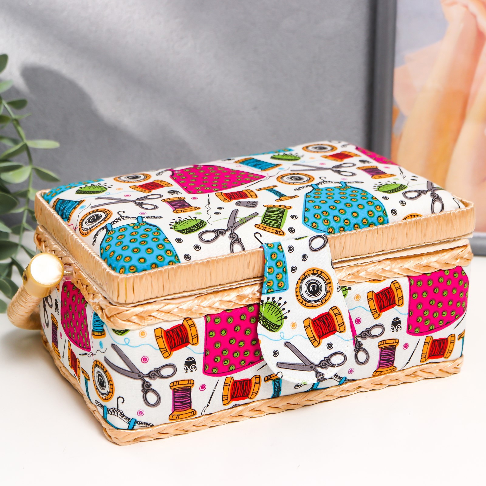 Изображение товара Шкатулка для рукоделия "Рукодельница" 10x13x19,5 см