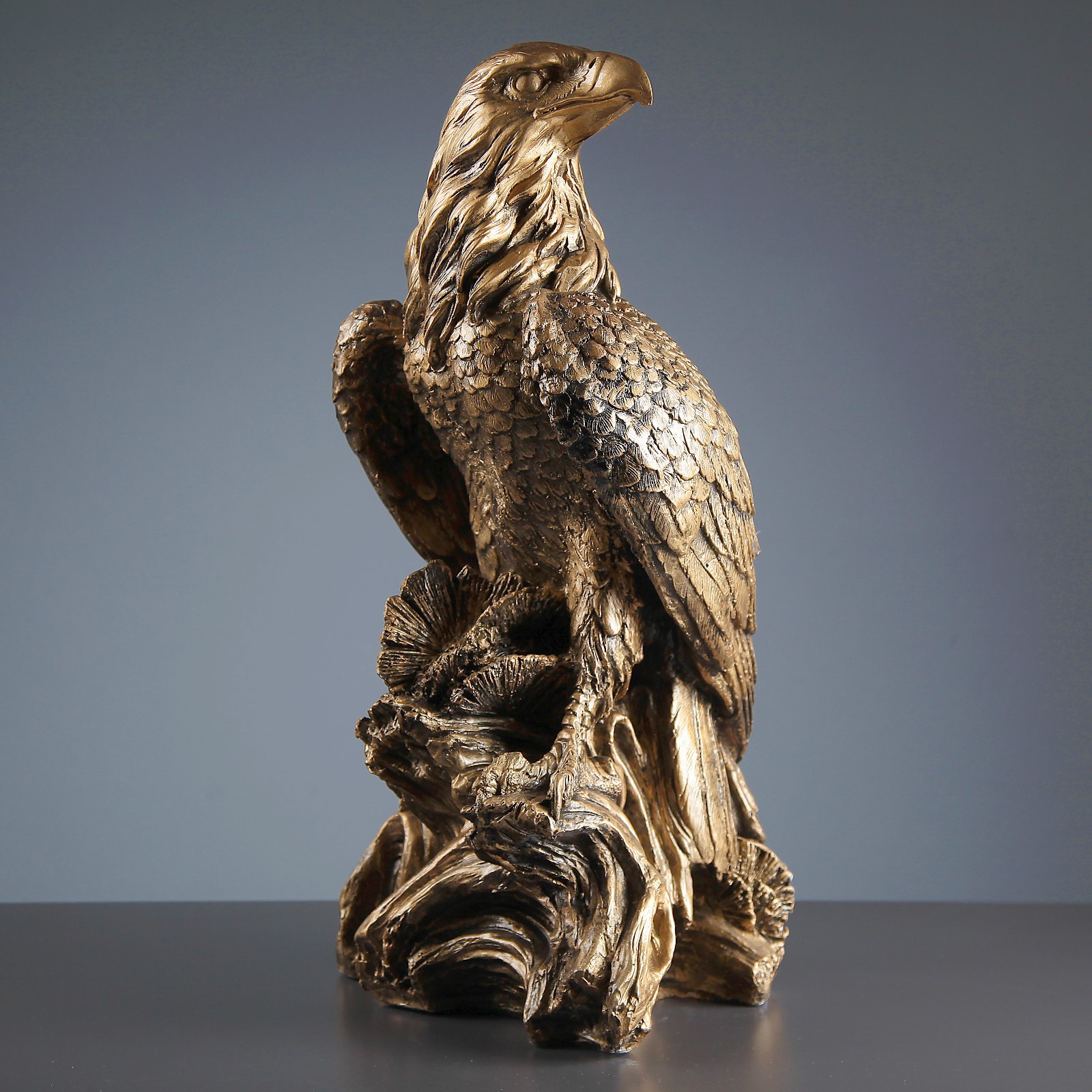 Изображение товара Фигура "Орел большой" бронза 27x30x62см