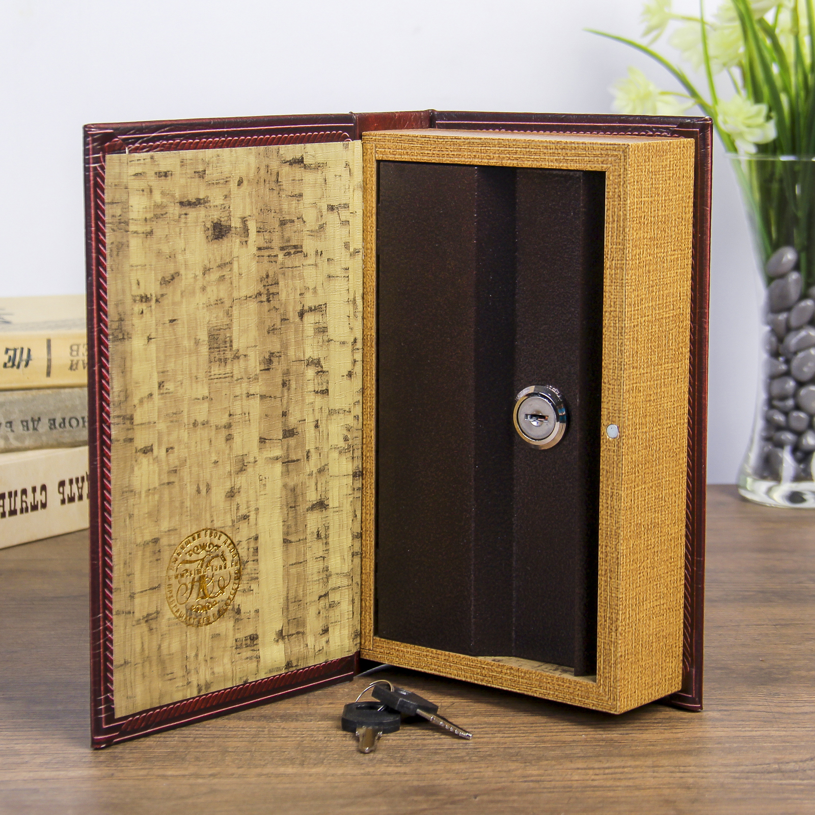 Изображение товара Сейф-книга "Дворянское гнездо" 21x13x5 см, искусственная кожа, металл