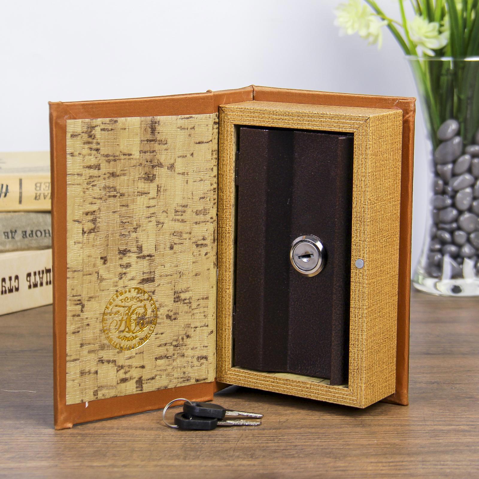 Изображение товара Сейф-книга "Леди в розовом" обита искусственным шёлком, 5x11x17 см