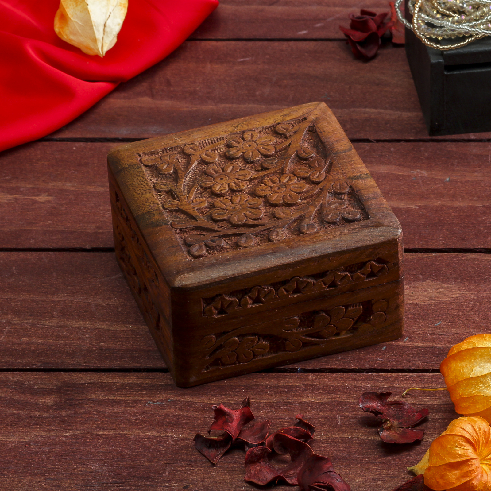 Изображение товара Шкатулка универсальная "Узор" 10x10x6 см