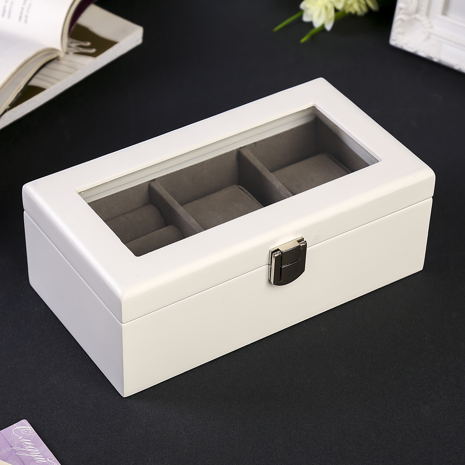 Изображение товара Шкатулка под часы и бижутерию Стиль белая 19,2×10,5×7 см