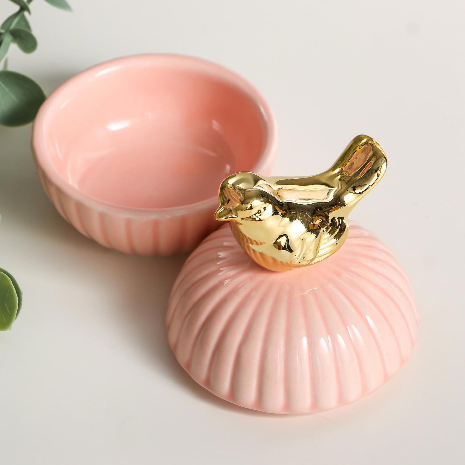 Изображение товара Шкатулка универсальная керамика "Золотой воробышек" 10x8x8 см