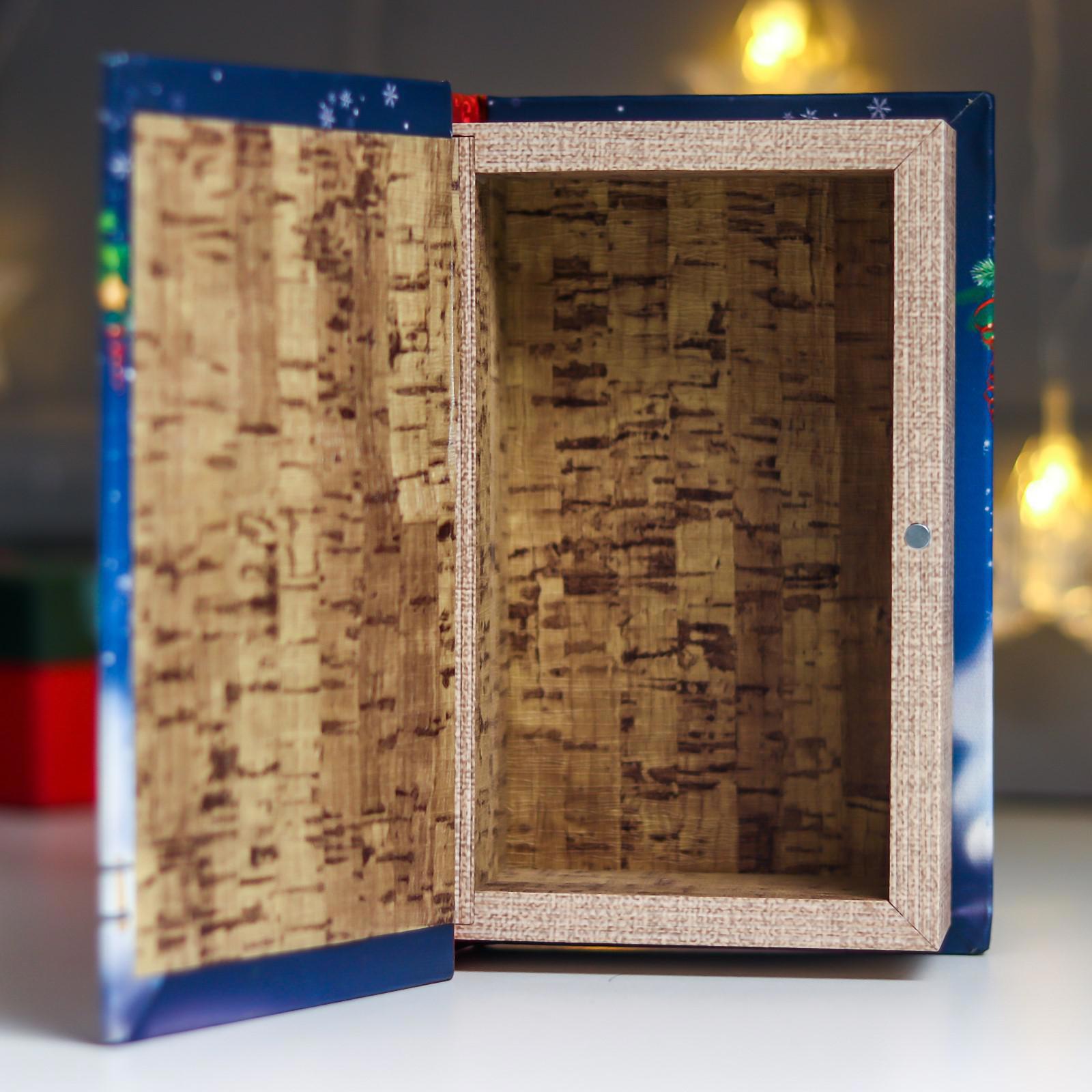 Изображение товара Шкатулка Новогодний паровозик и мышата — дерево, 17x10,5x4,5 см