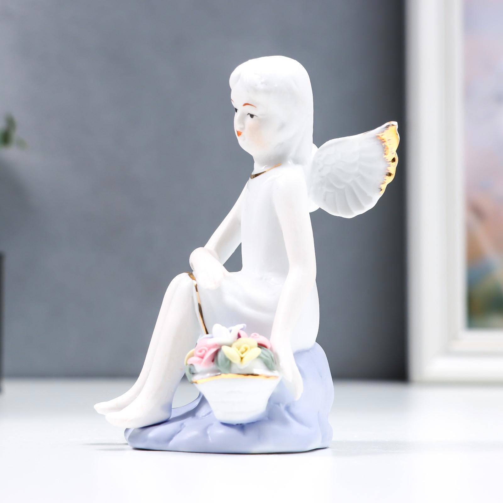 Изображение товара Фигурка сувенирная Simaland "Ангел-девушка в белом платье с корзиной цветов" 13 см